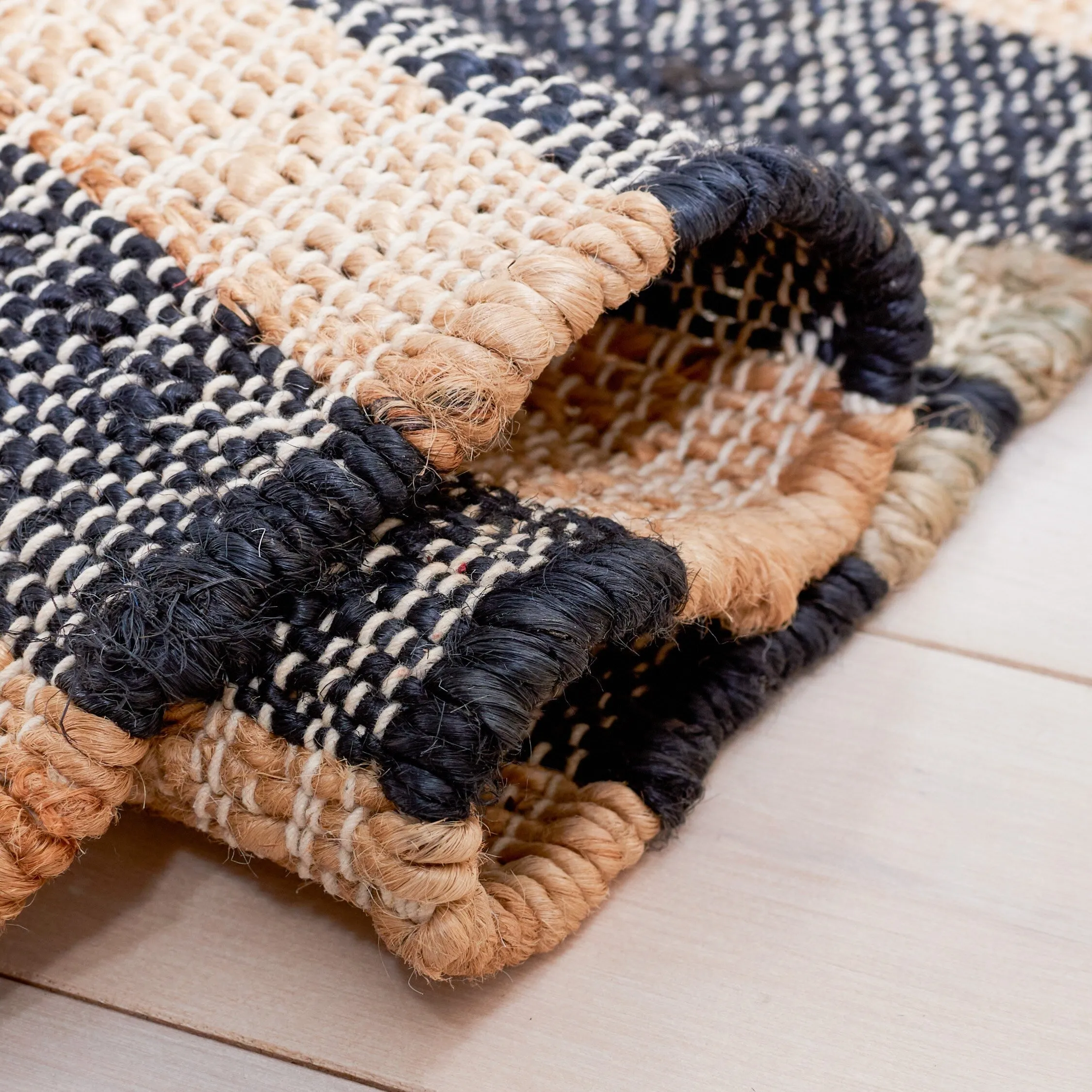 SAFAVIEH Kilim Sherron Boho Tribal Jute Fringe Rug