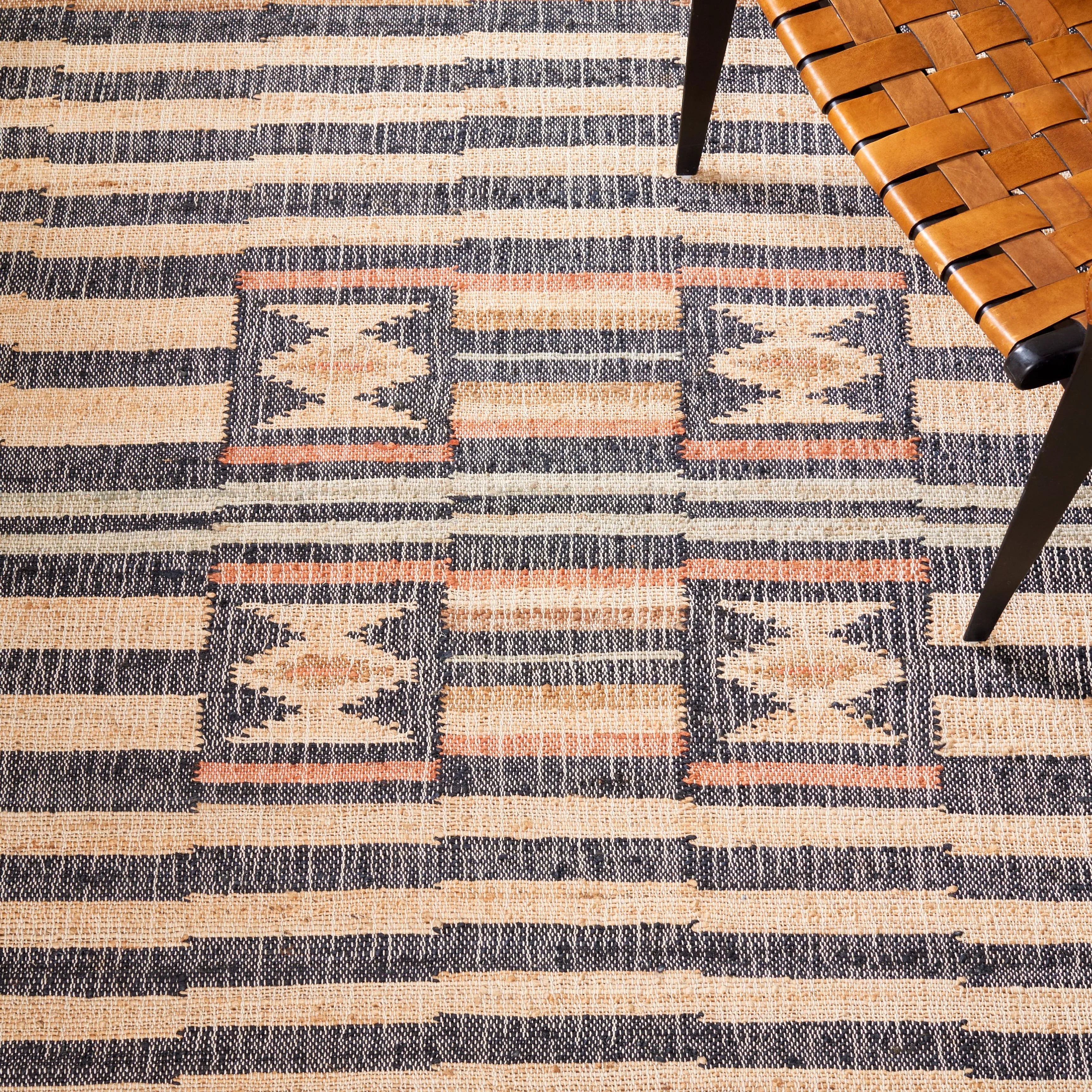 SAFAVIEH Kilim Sherron Boho Tribal Jute Fringe Rug