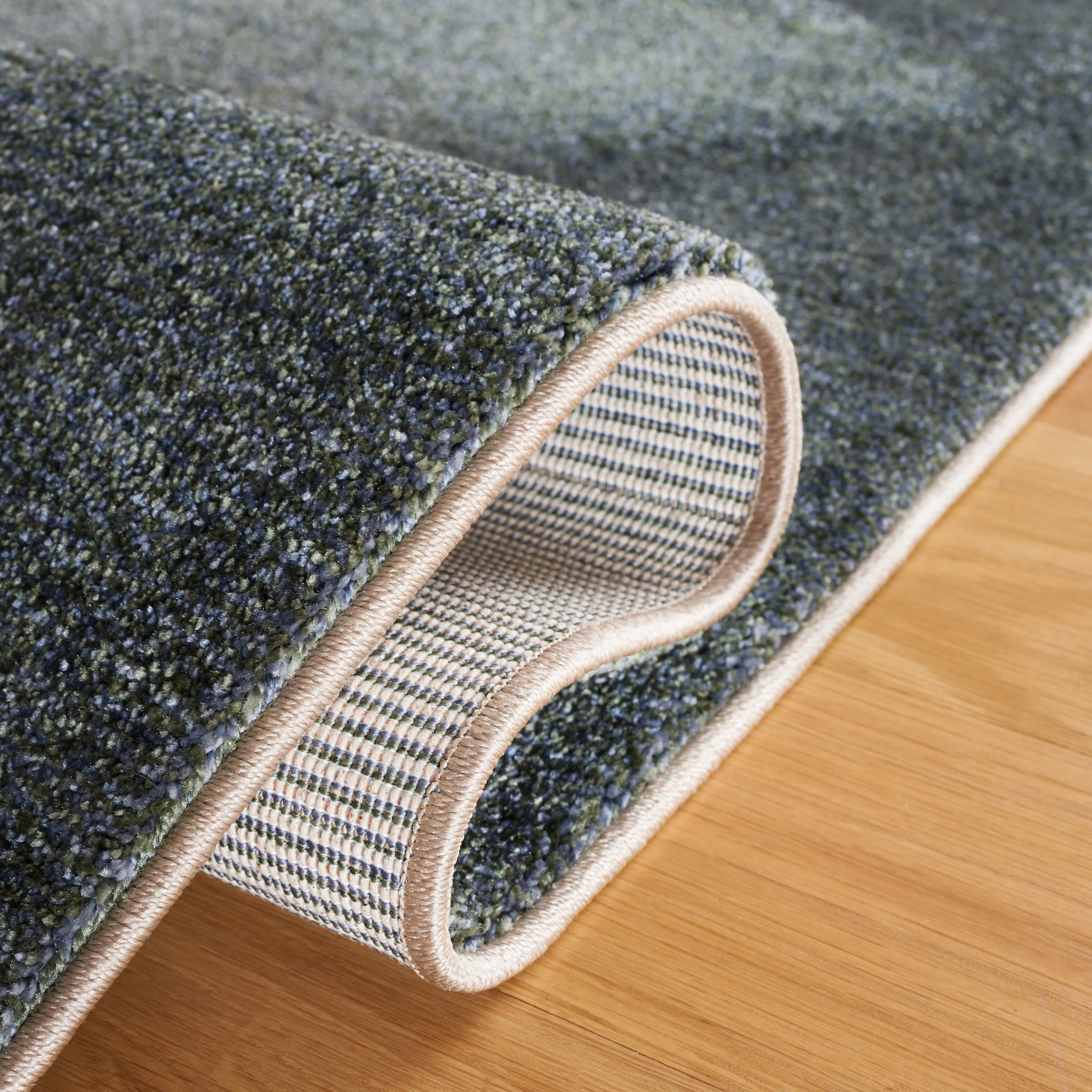 SAFAVIEH Lasa Mari Modern Rug