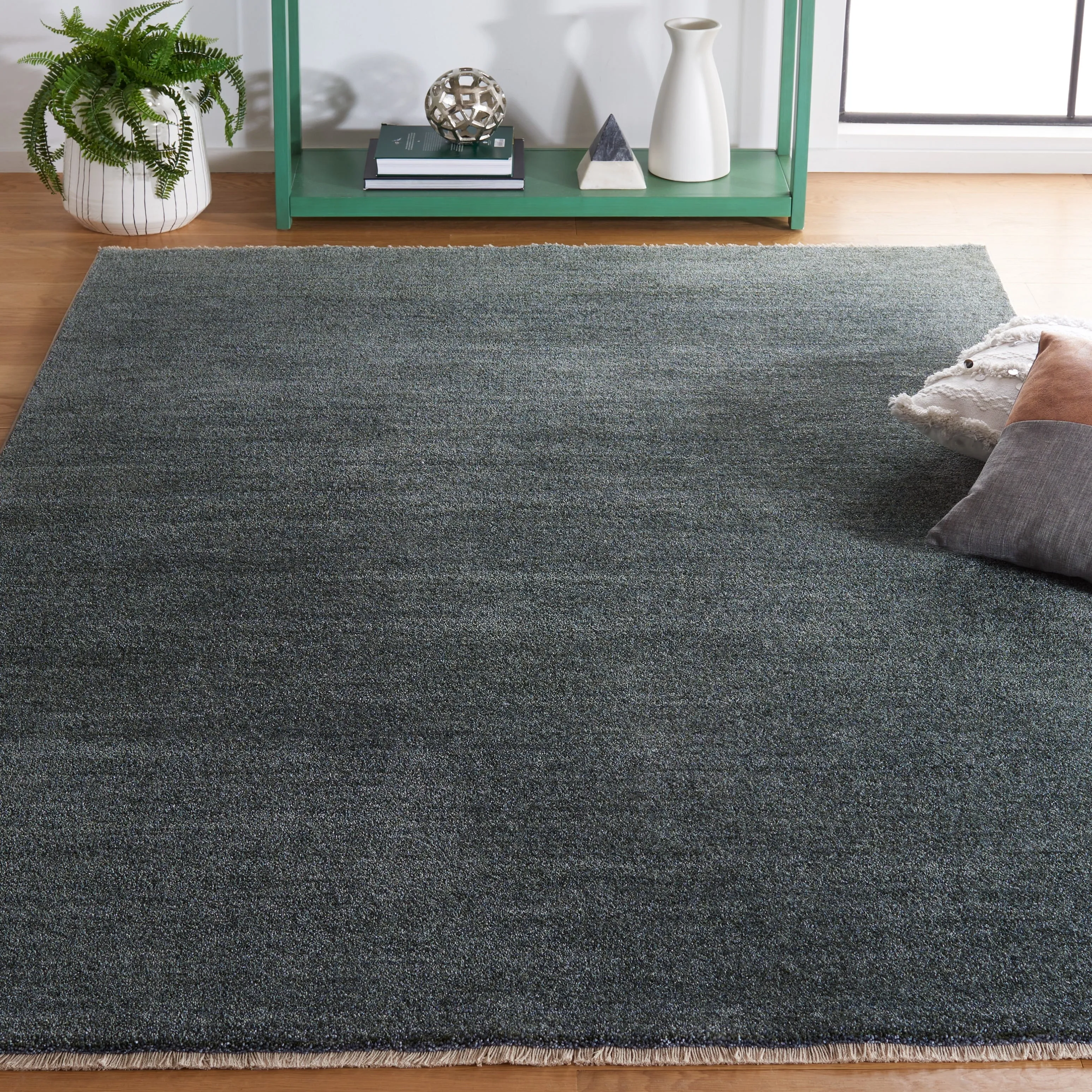 SAFAVIEH Lasa Mari Modern Rug
