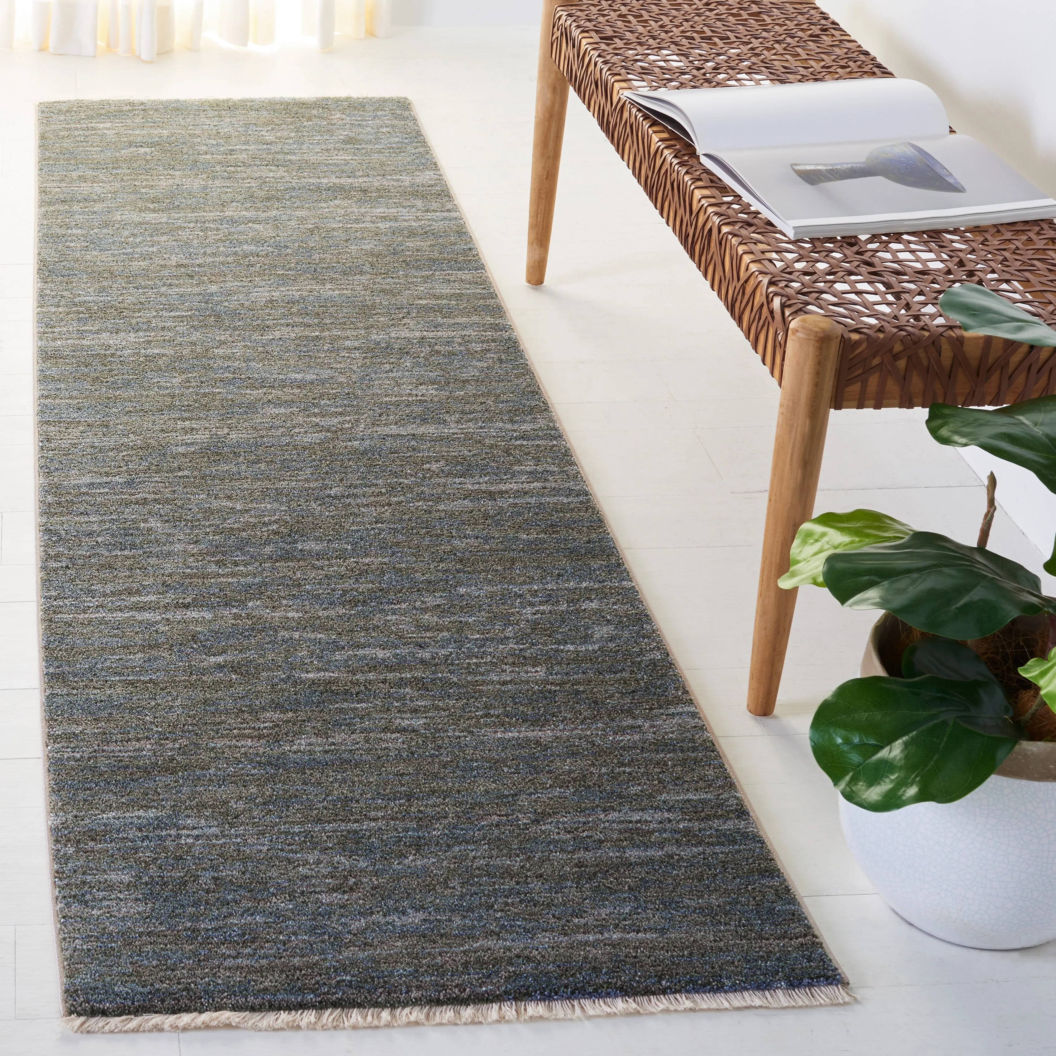 SAFAVIEH Lasa Mari Modern Rug