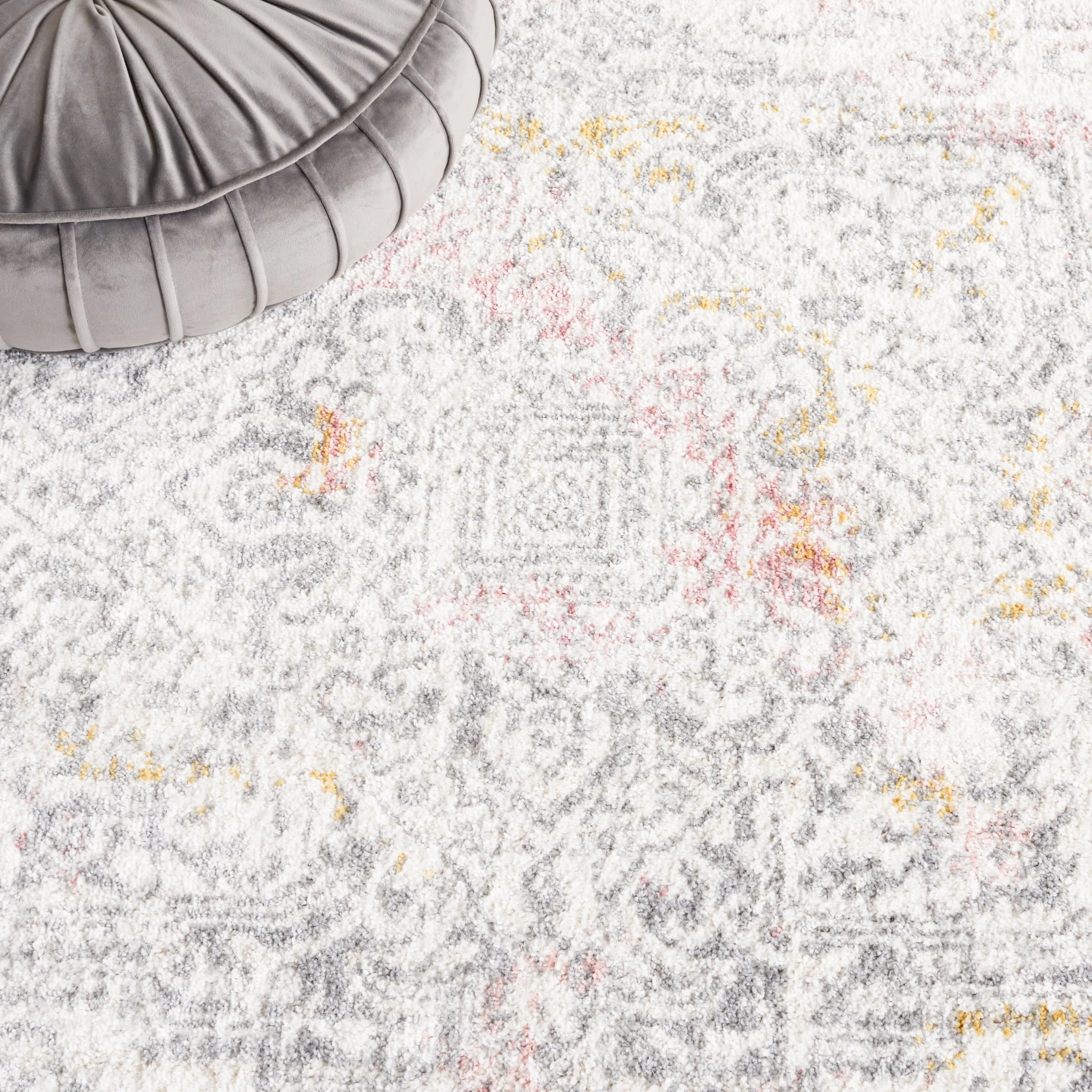 SAFAVIEH Layla Deana Shabby Chic Farmhouse Rug