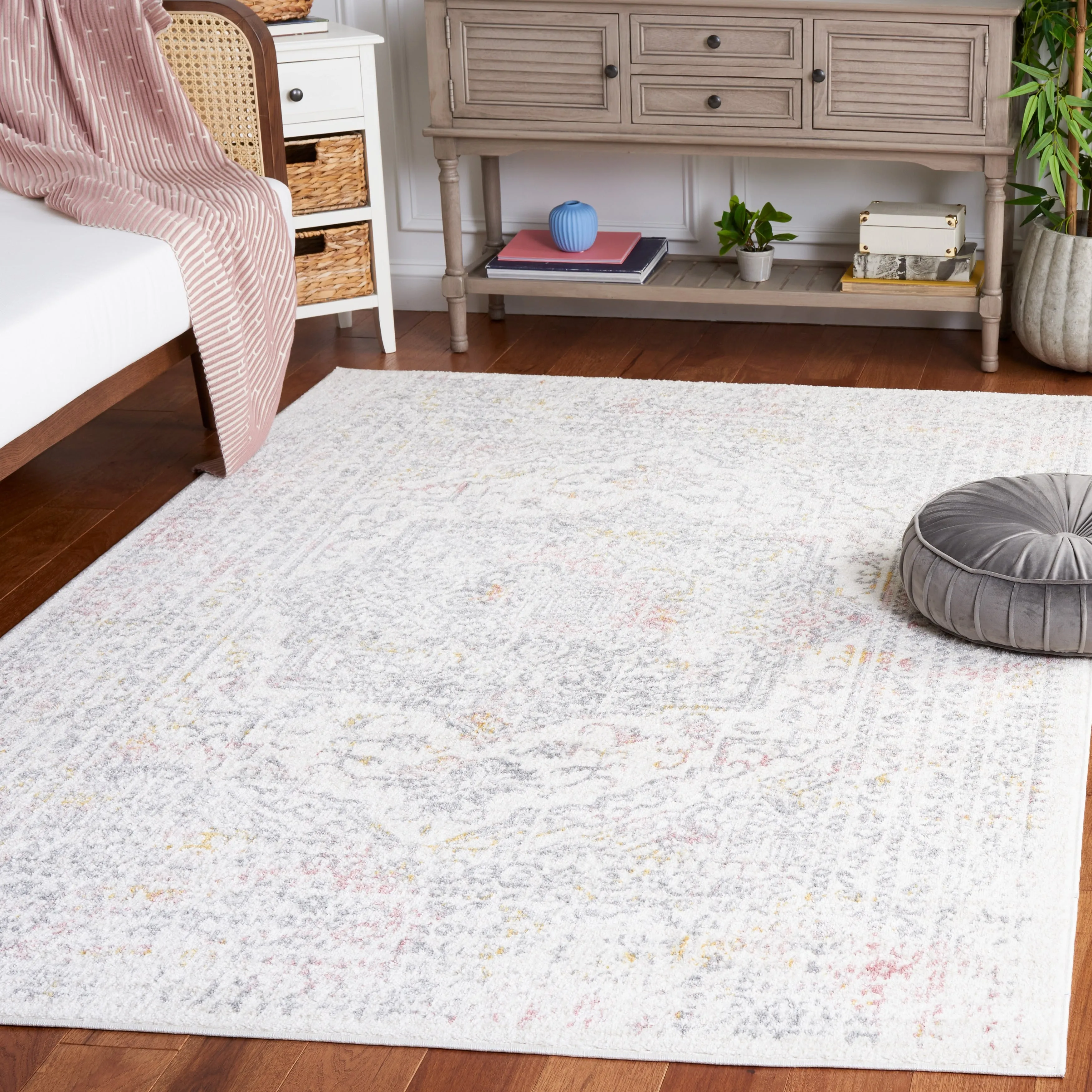 SAFAVIEH Layla Deana Shabby Chic Farmhouse Rug