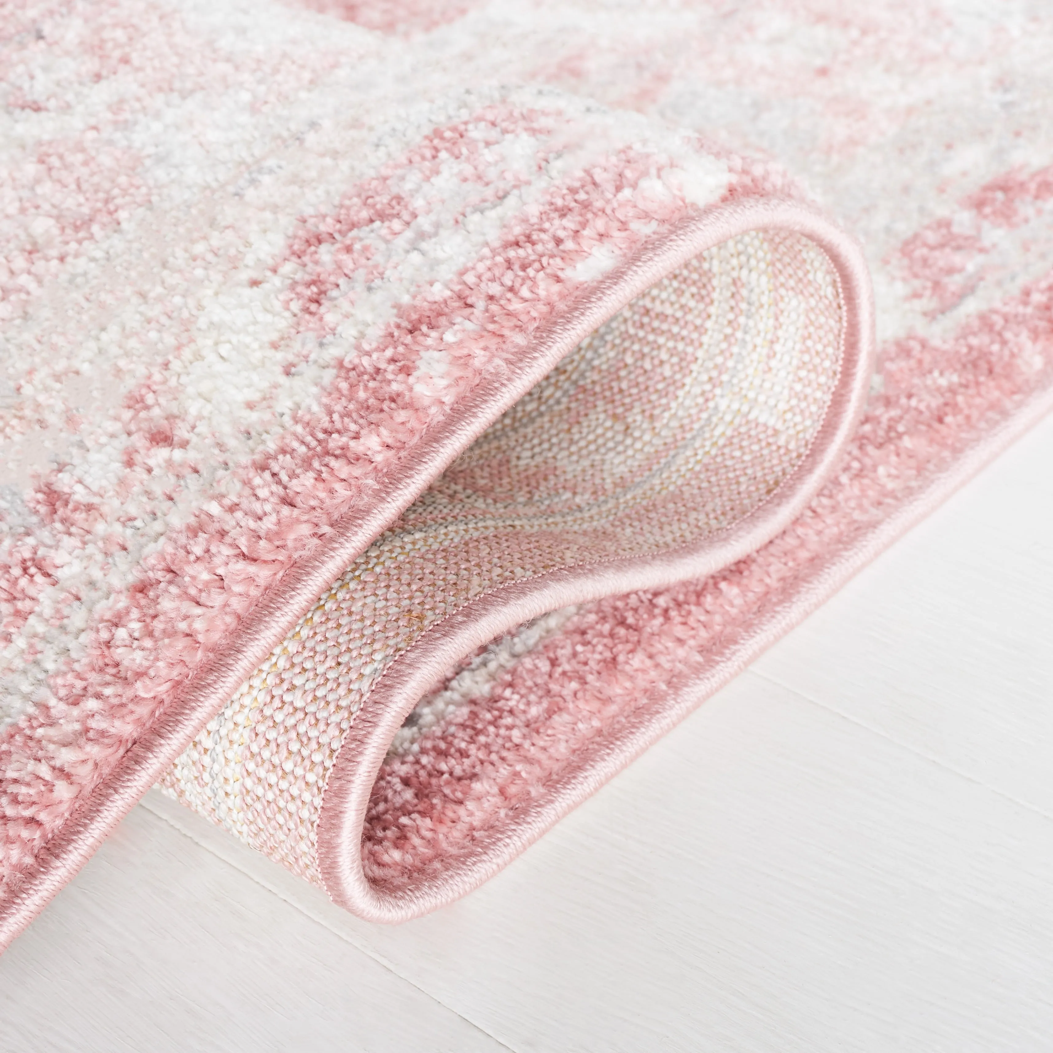 SAFAVIEH Layla Vicky Shabby Chic Farmhouse Rug