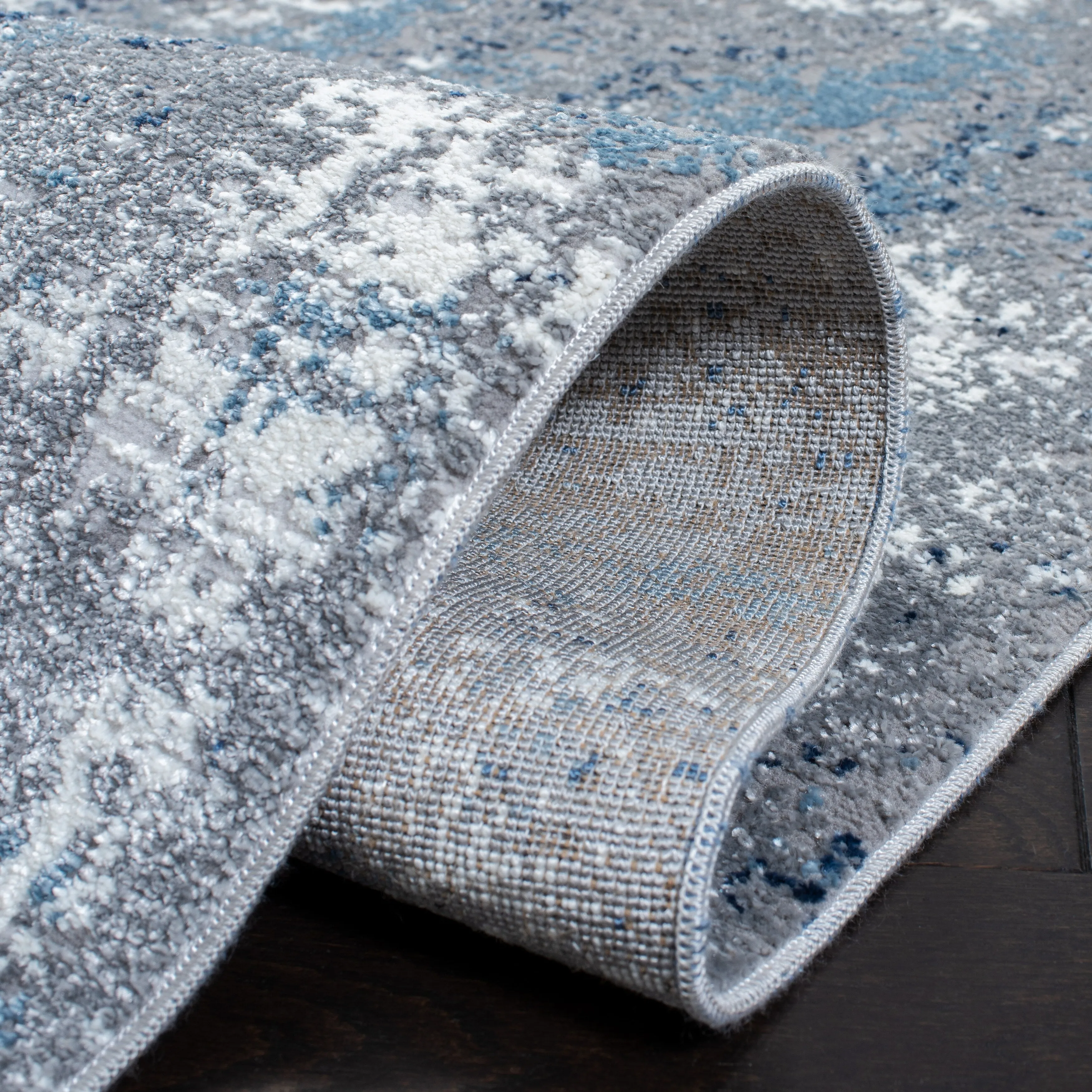SAFAVIEH Lilypond Glennis Modern Abstract Rug