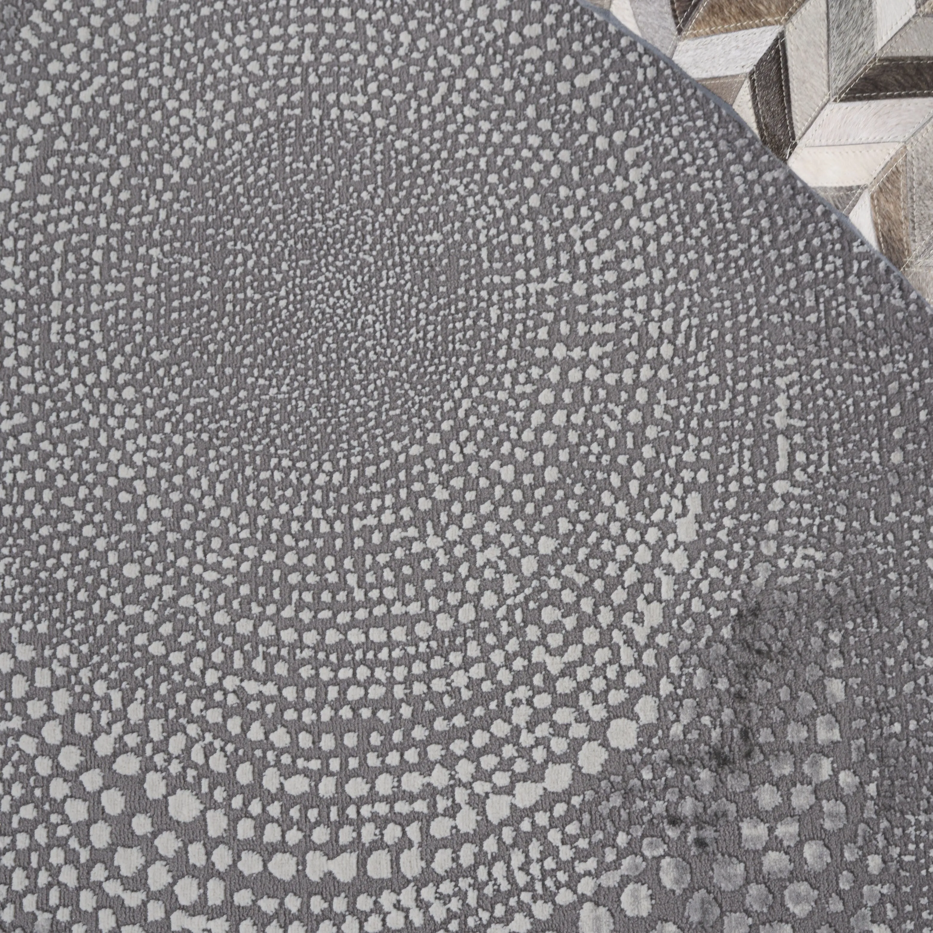 SAFAVIEH. Meadow Audry Modern Abstract Rug