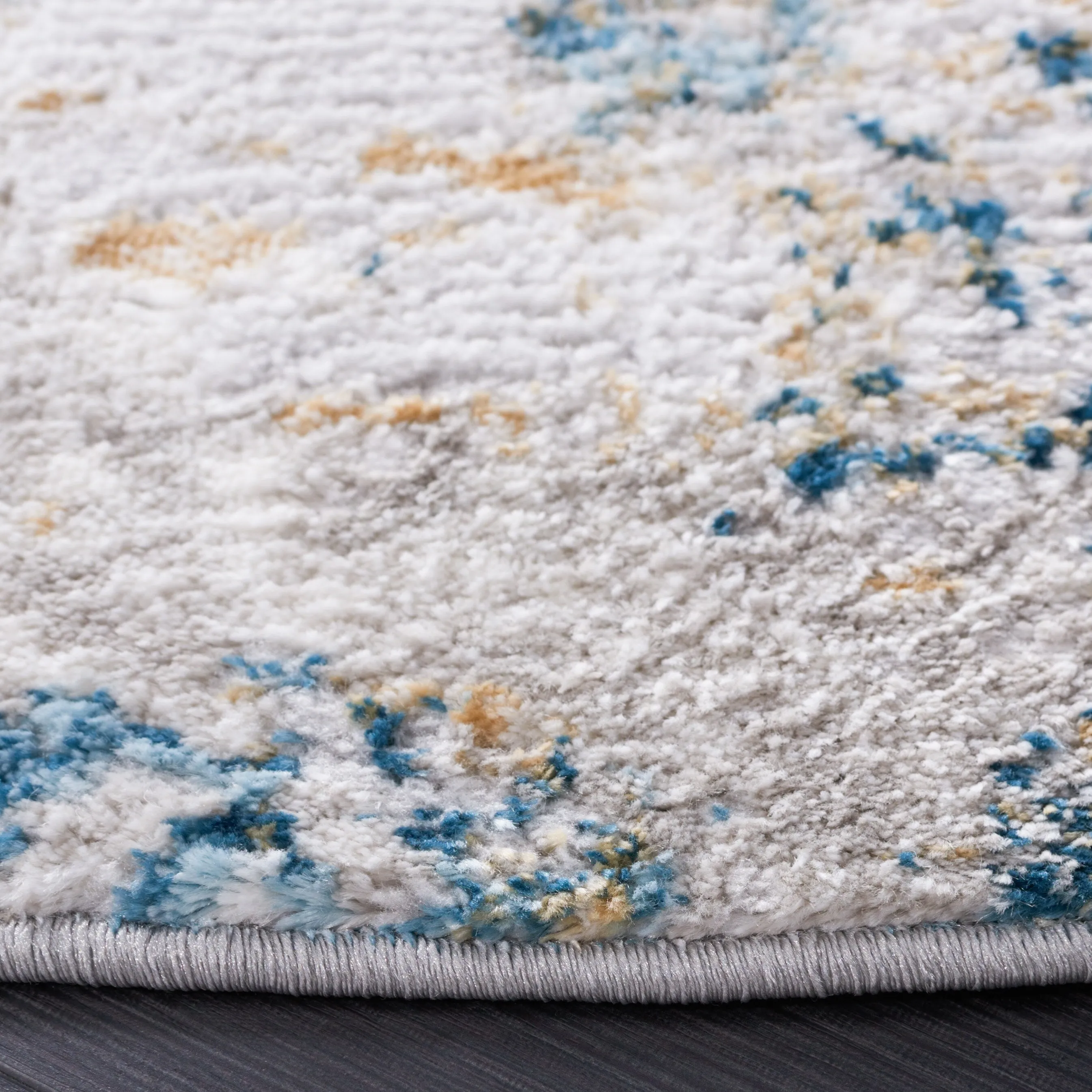 SAFAVIEH Meadow Radoica Modern Distressed Rug