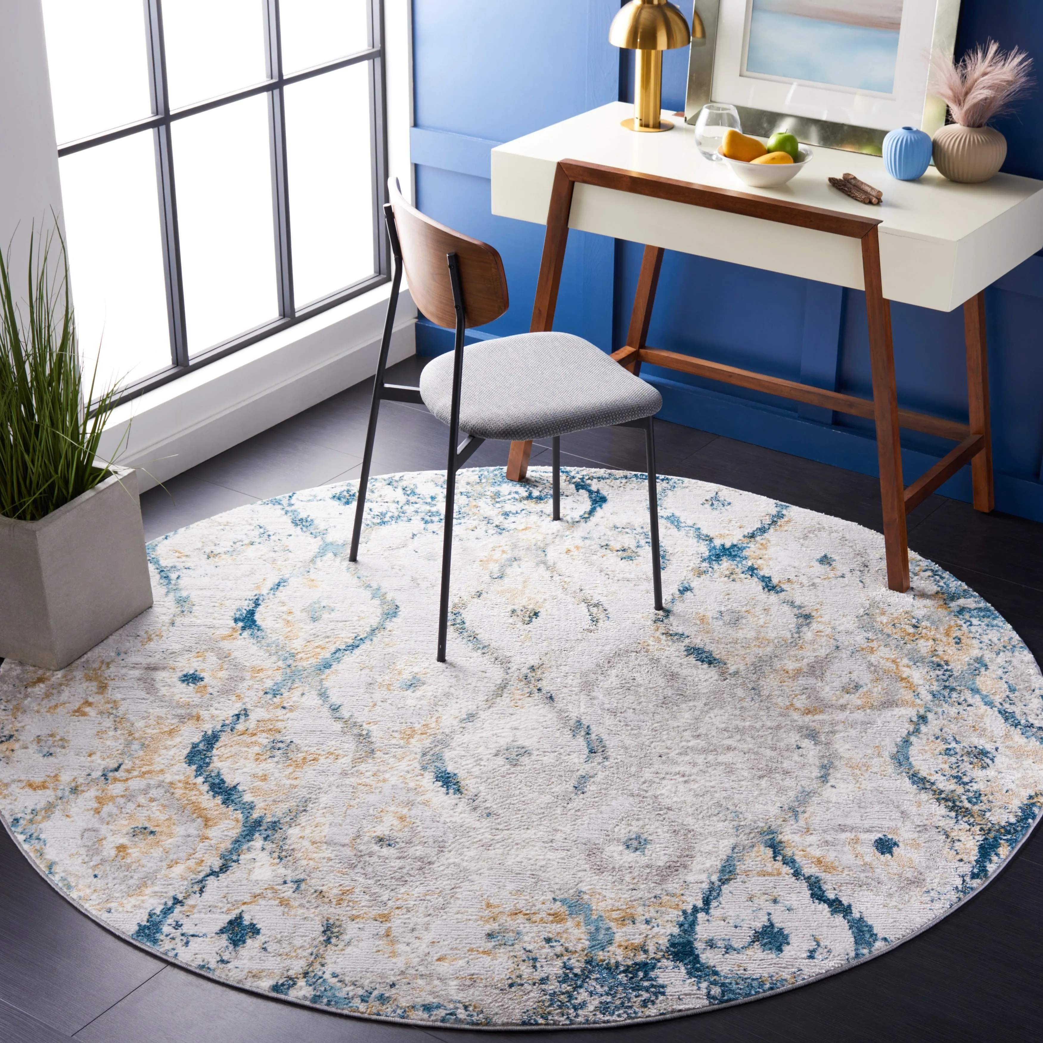 SAFAVIEH Meadow Radoica Modern Distressed Rug