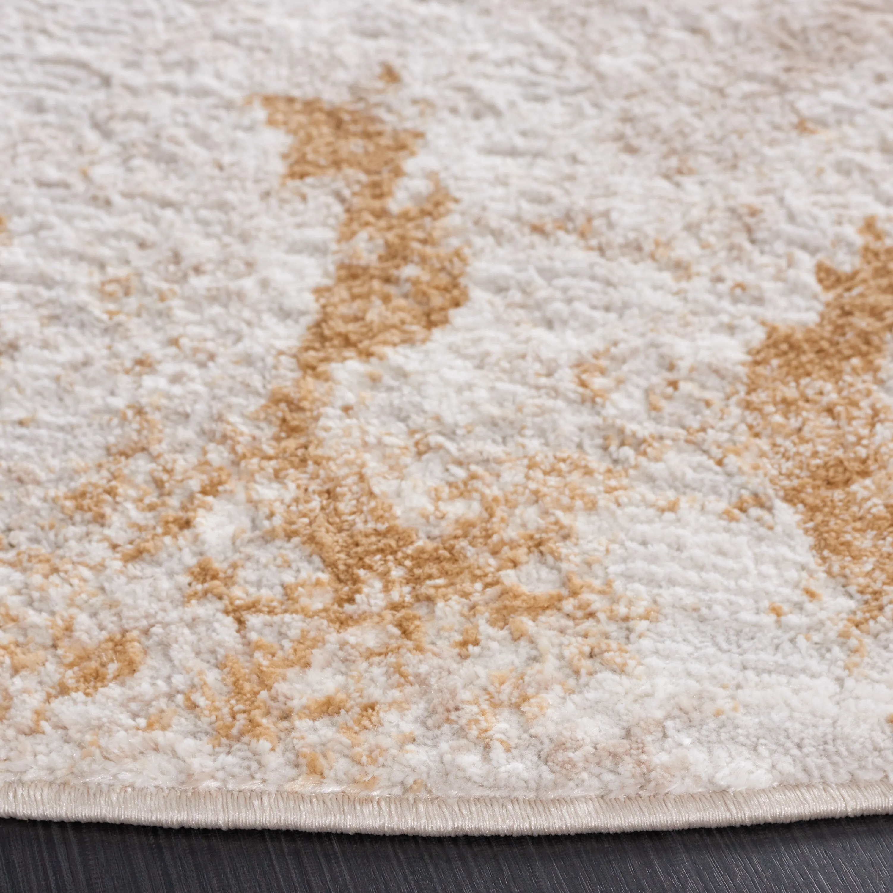 SAFAVIEH Meadow Radoica Modern Distressed Rug