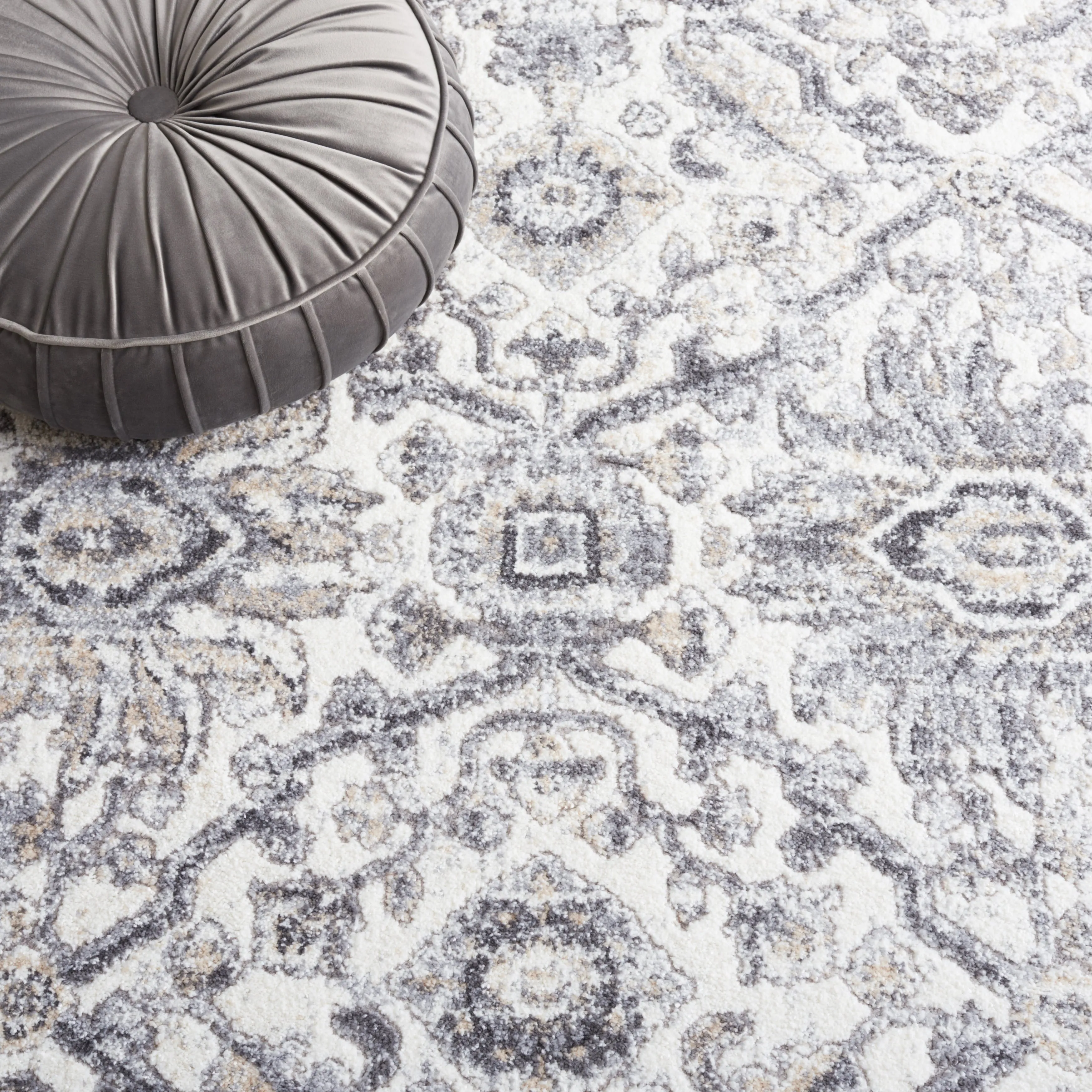 SAFAVIEH Opal Lalla Shabby Chic Oriental Rug
