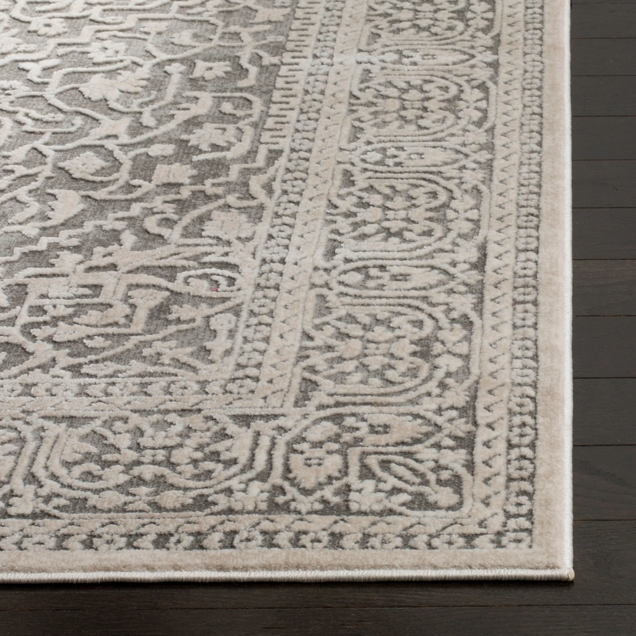 SAFAVIEH Reflection Elzada Oriental Rug
