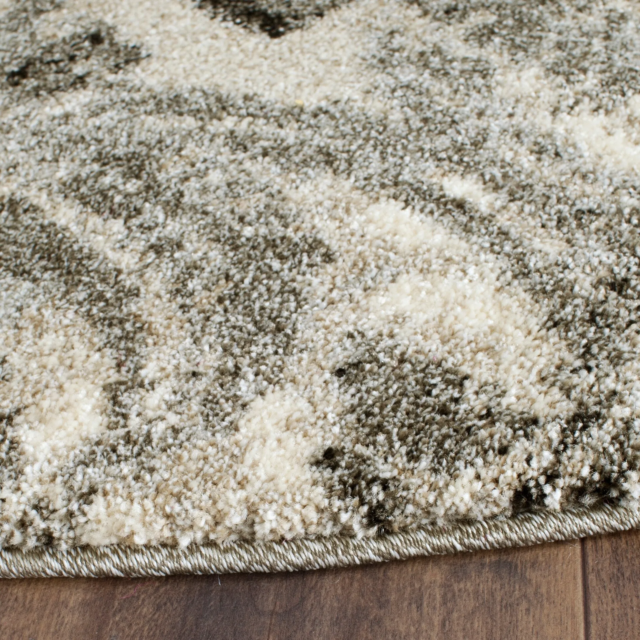 SAFAVIEH Retro Delle Distressed Modern Abstract Rug