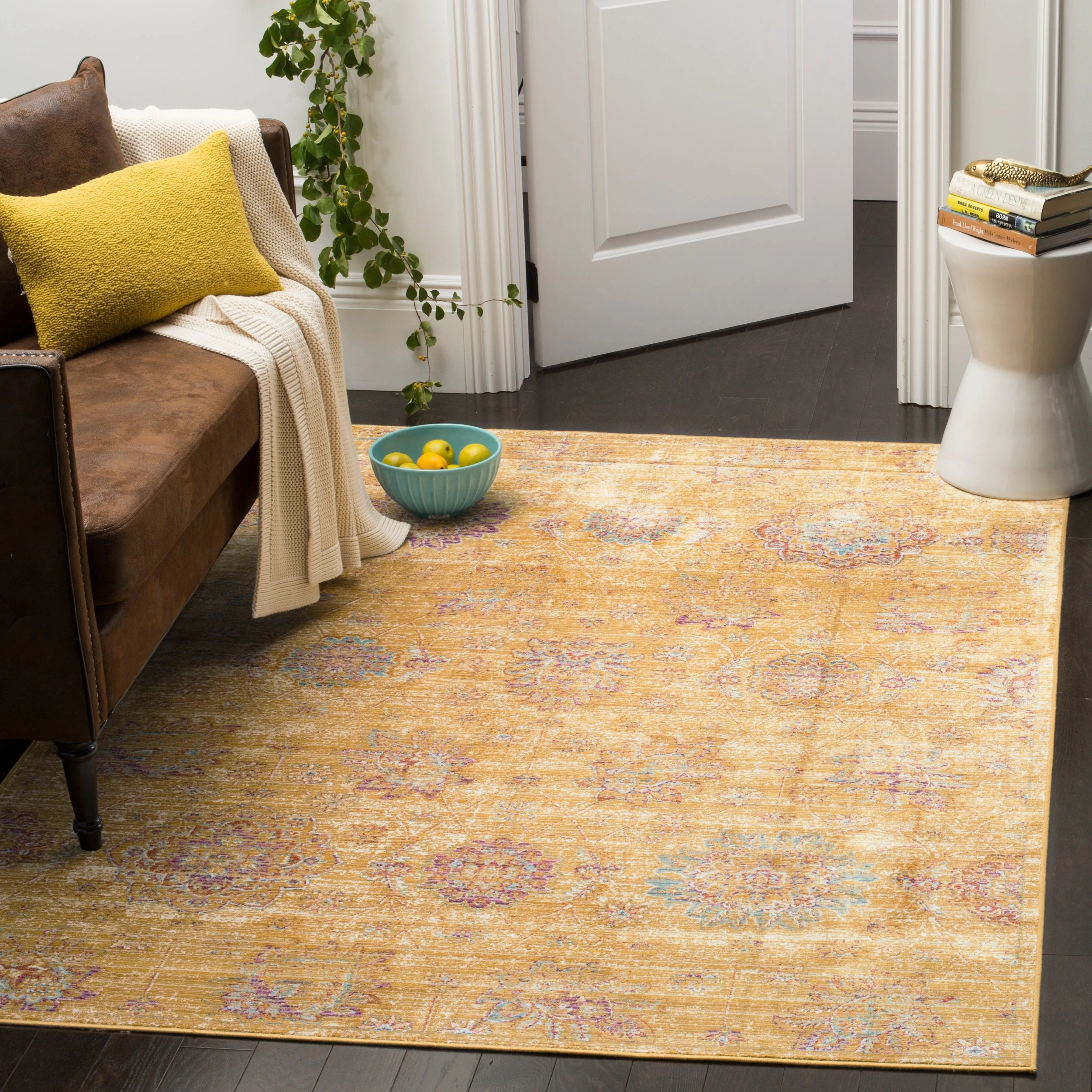 SAFAVIEH Sevilla Arda Traditional Oriental Viscose Rug