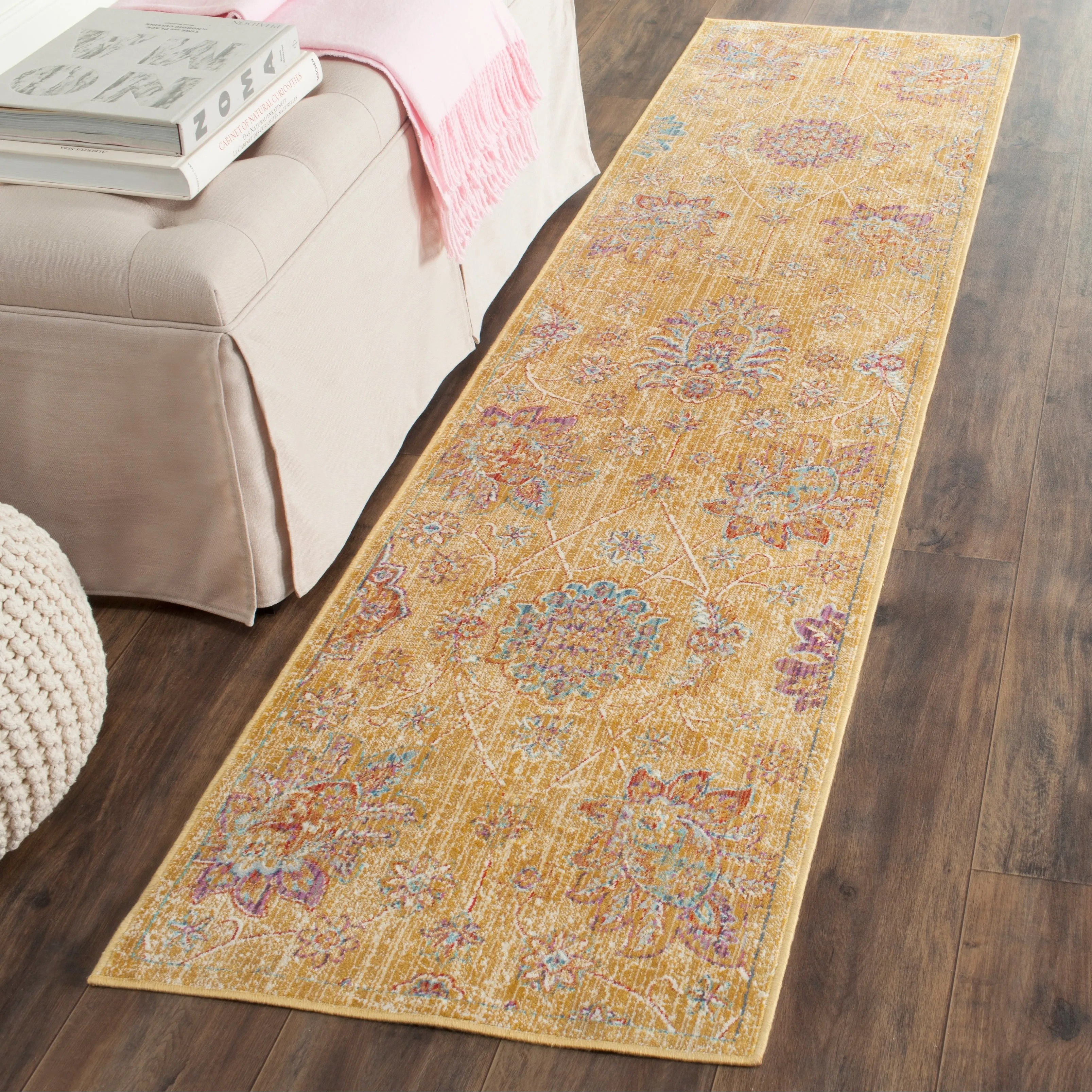 SAFAVIEH Sevilla Arda Traditional Oriental Viscose Rug