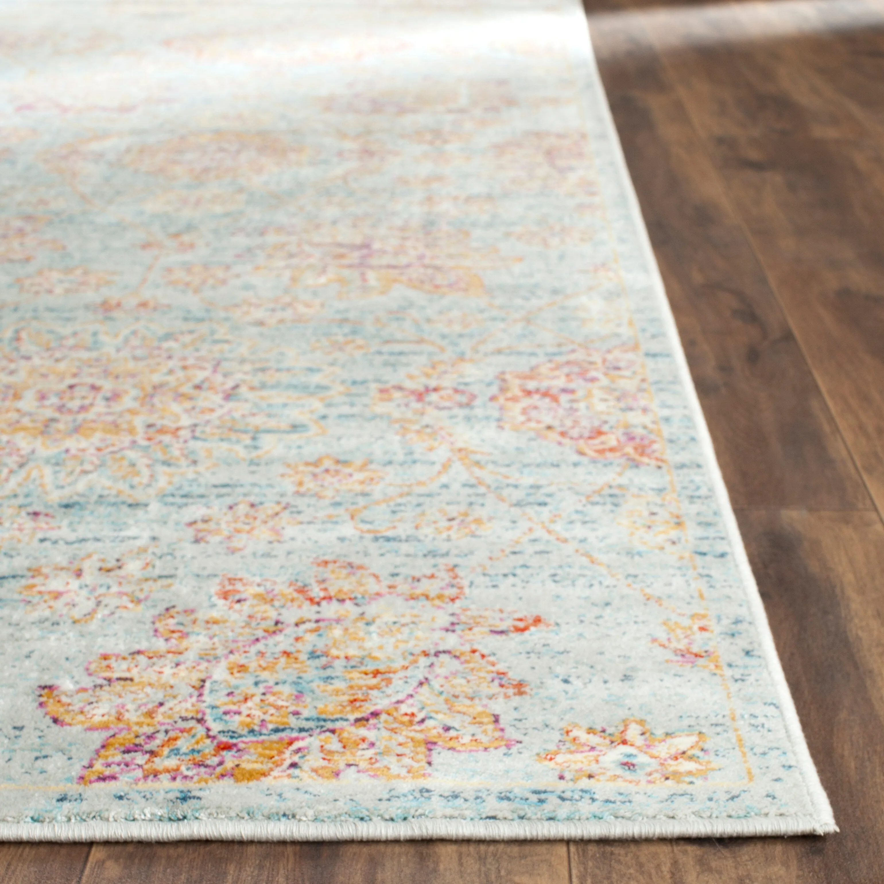 SAFAVIEH Sevilla Arda Traditional Oriental Viscose Rug