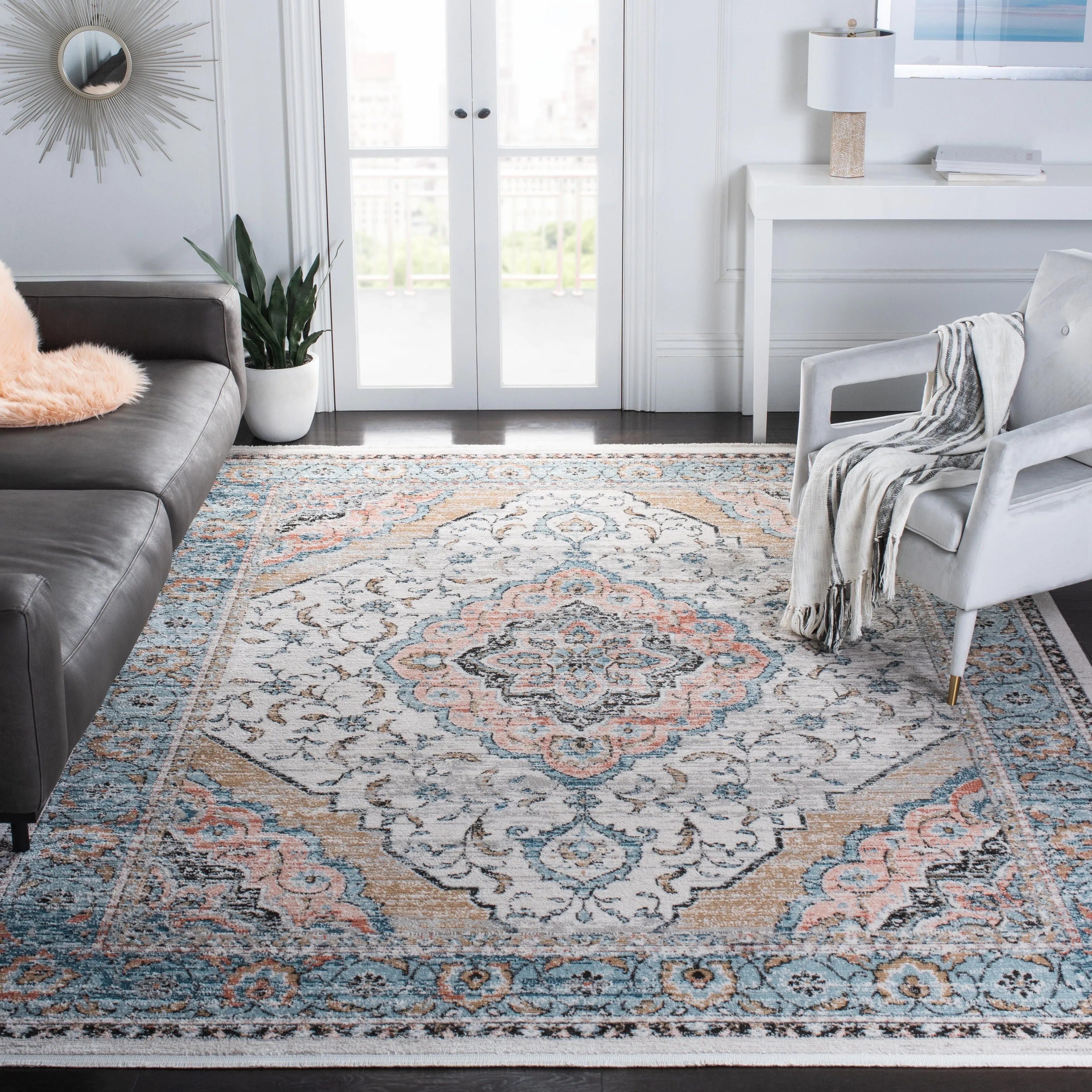 SAFAVIEH Shivan Aino Oriental Rug