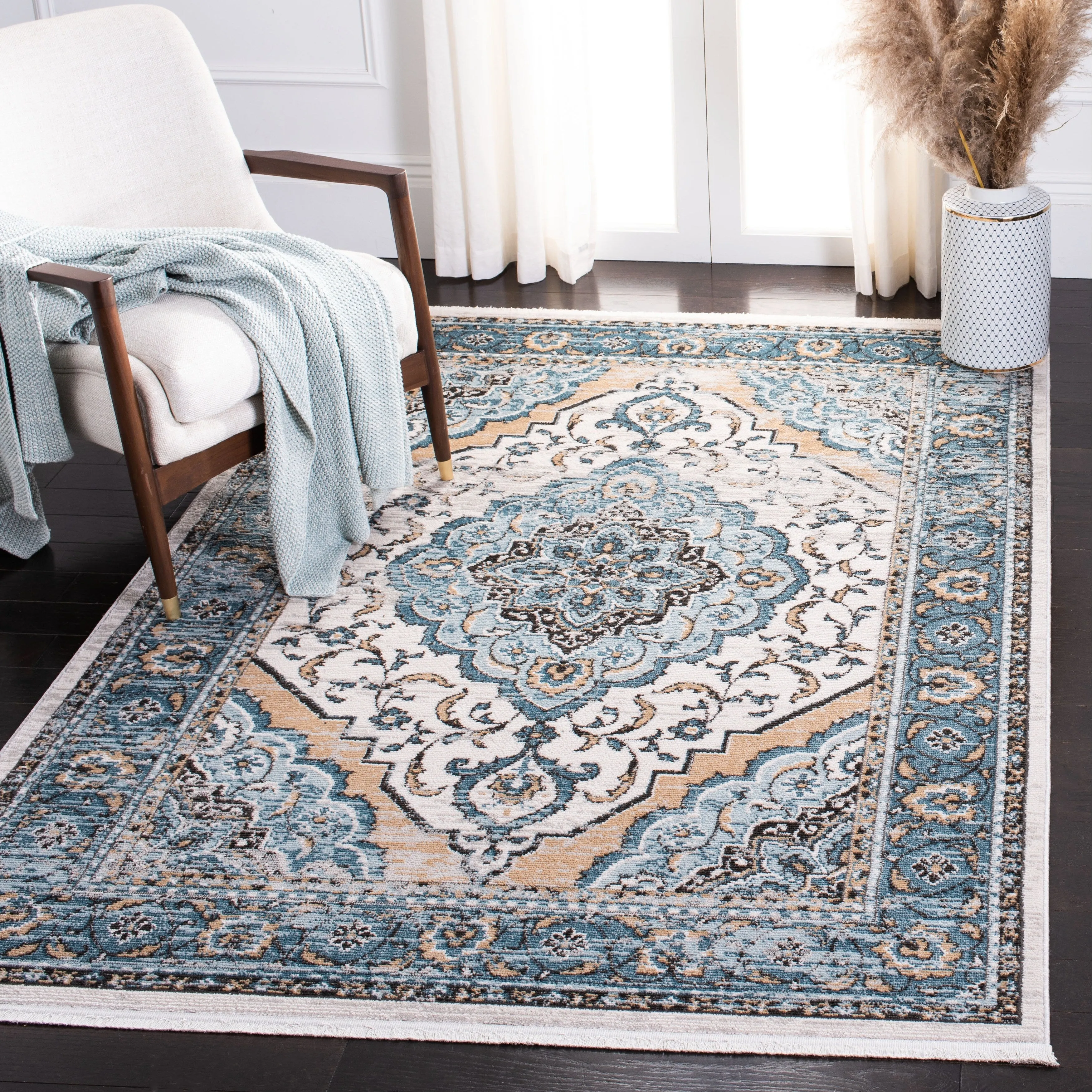 SAFAVIEH Shivan Aino Oriental Rug