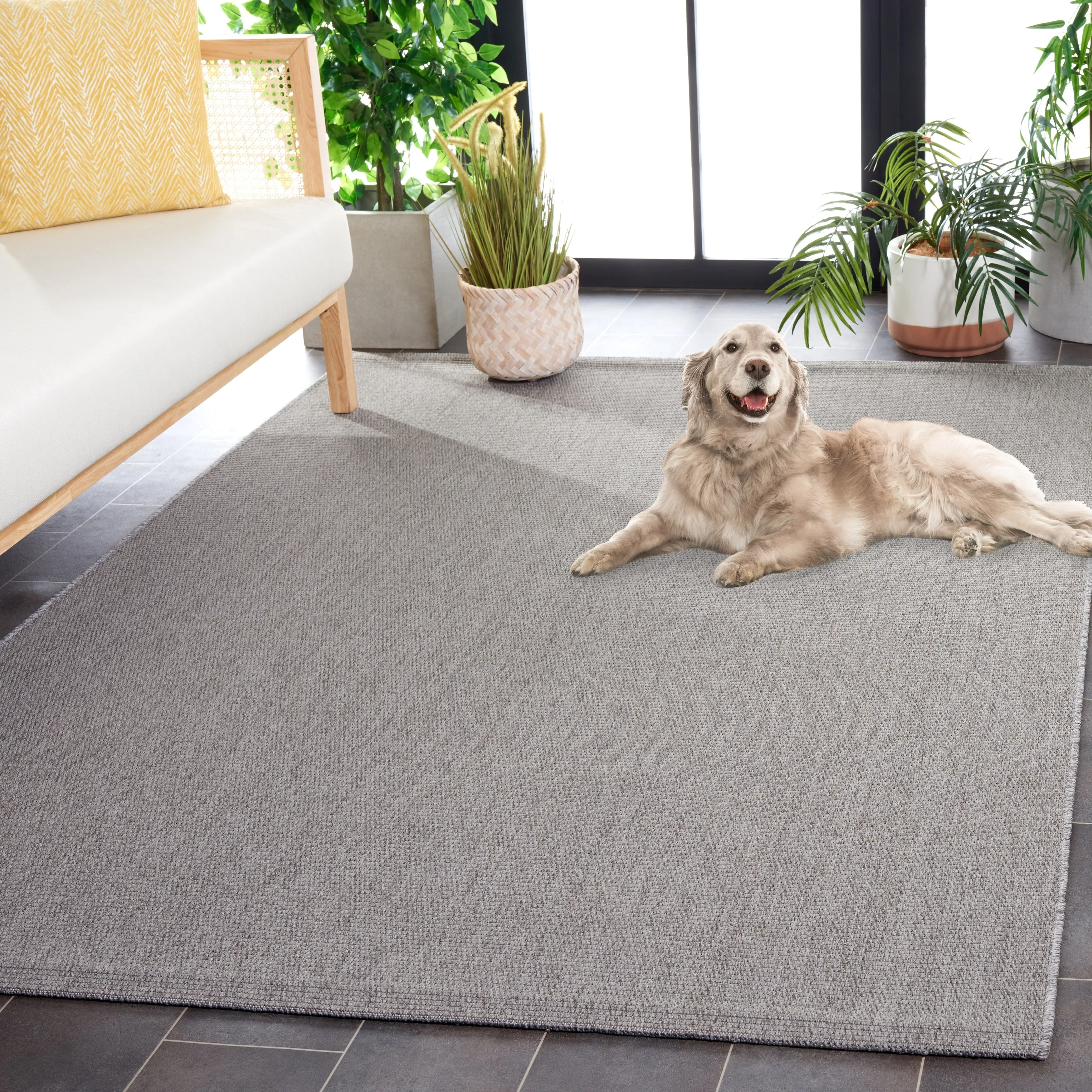 SAFAVIEH Sisal All-Weather Ajrie Indoor/Outdoor Waterproof Patio Backyard Rug