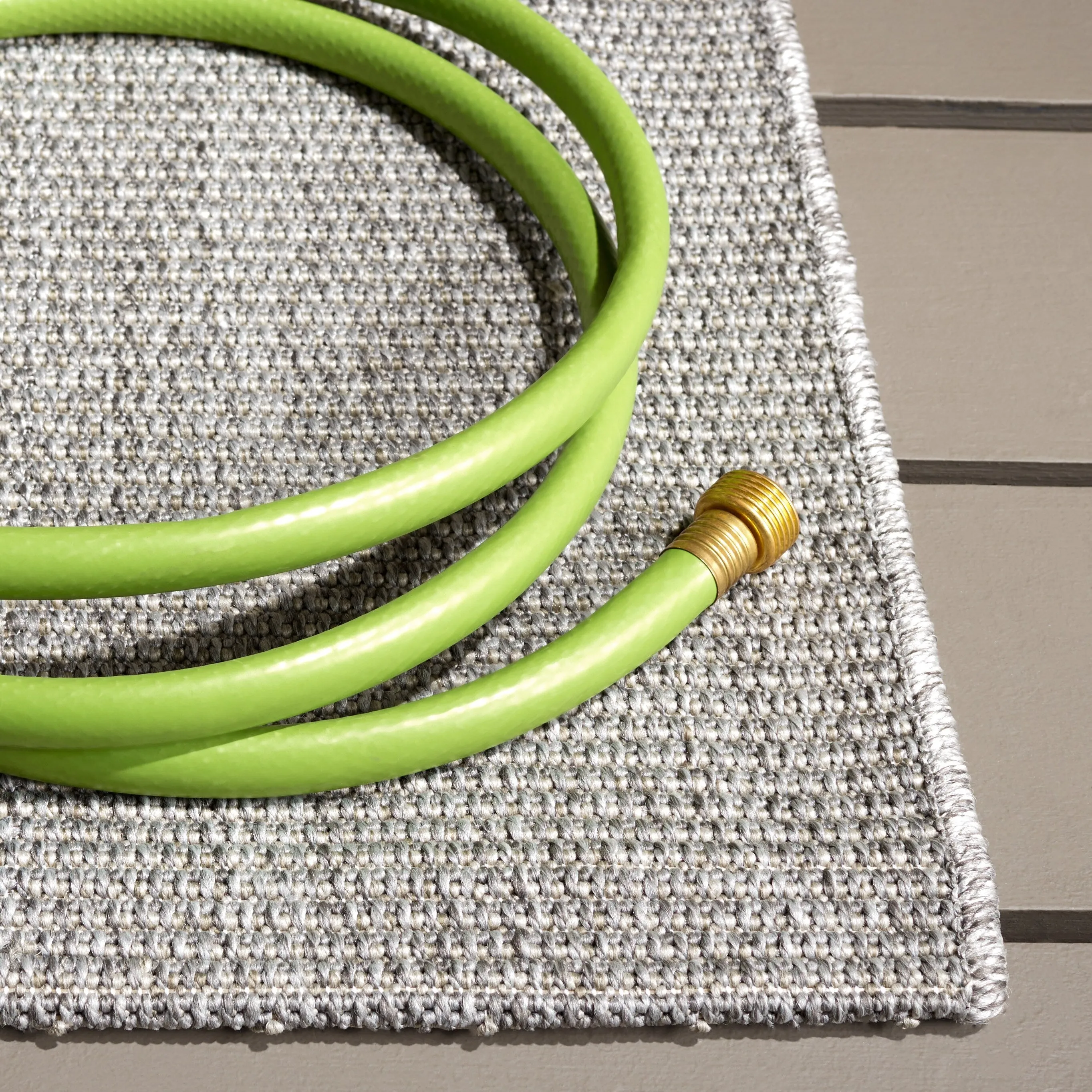 SAFAVIEH Sisal All-Weather Ajrie Indoor/Outdoor Waterproof Patio Backyard Rug