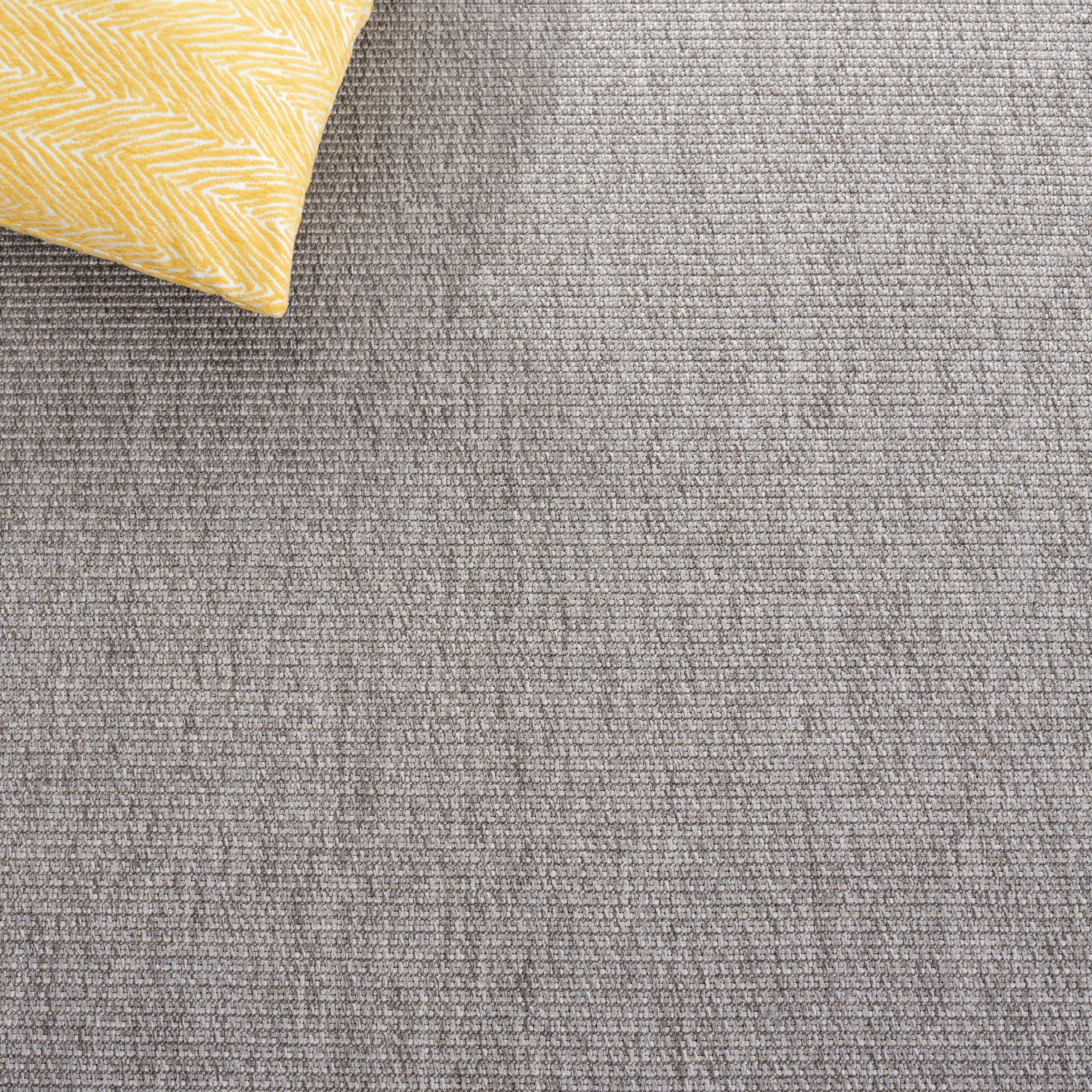 SAFAVIEH Sisal All-Weather Ajrie Indoor/Outdoor Waterproof Patio Backyard Rug