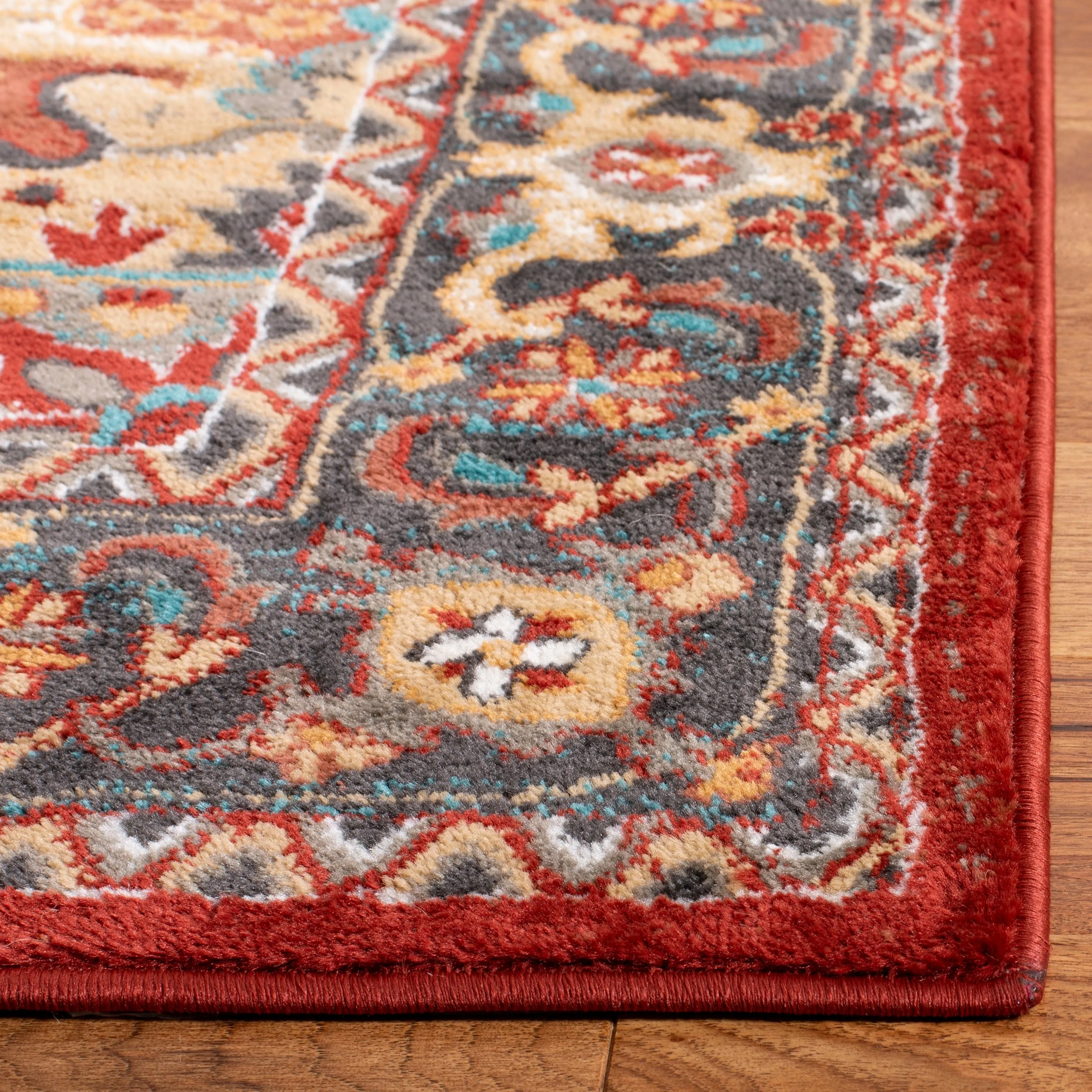 SAFAVIEH Summit Evalyn Traditional Oriental Rug