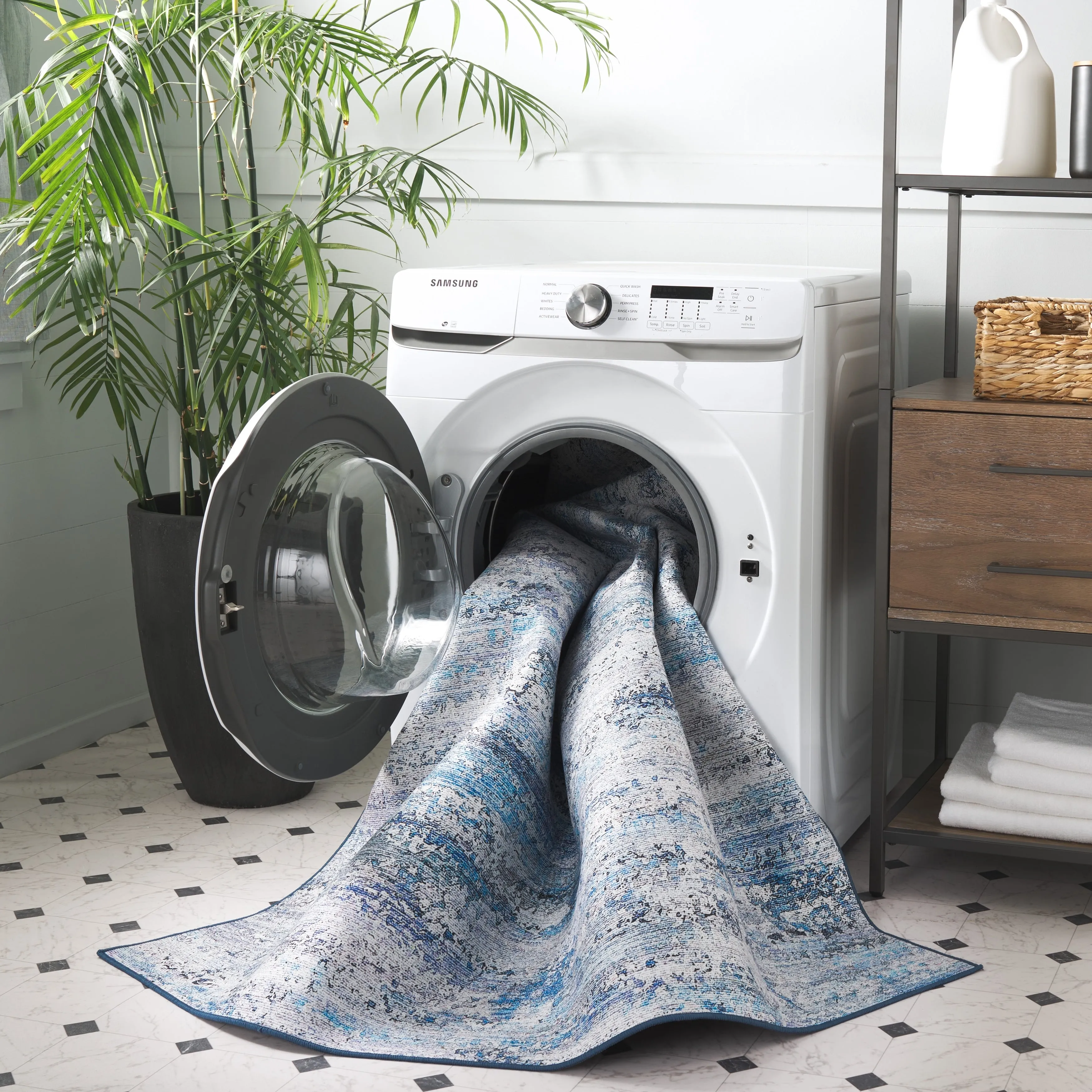 SAFAVIEH Tacoma Musema Machine Washable Slip Resistant Modern Rug
