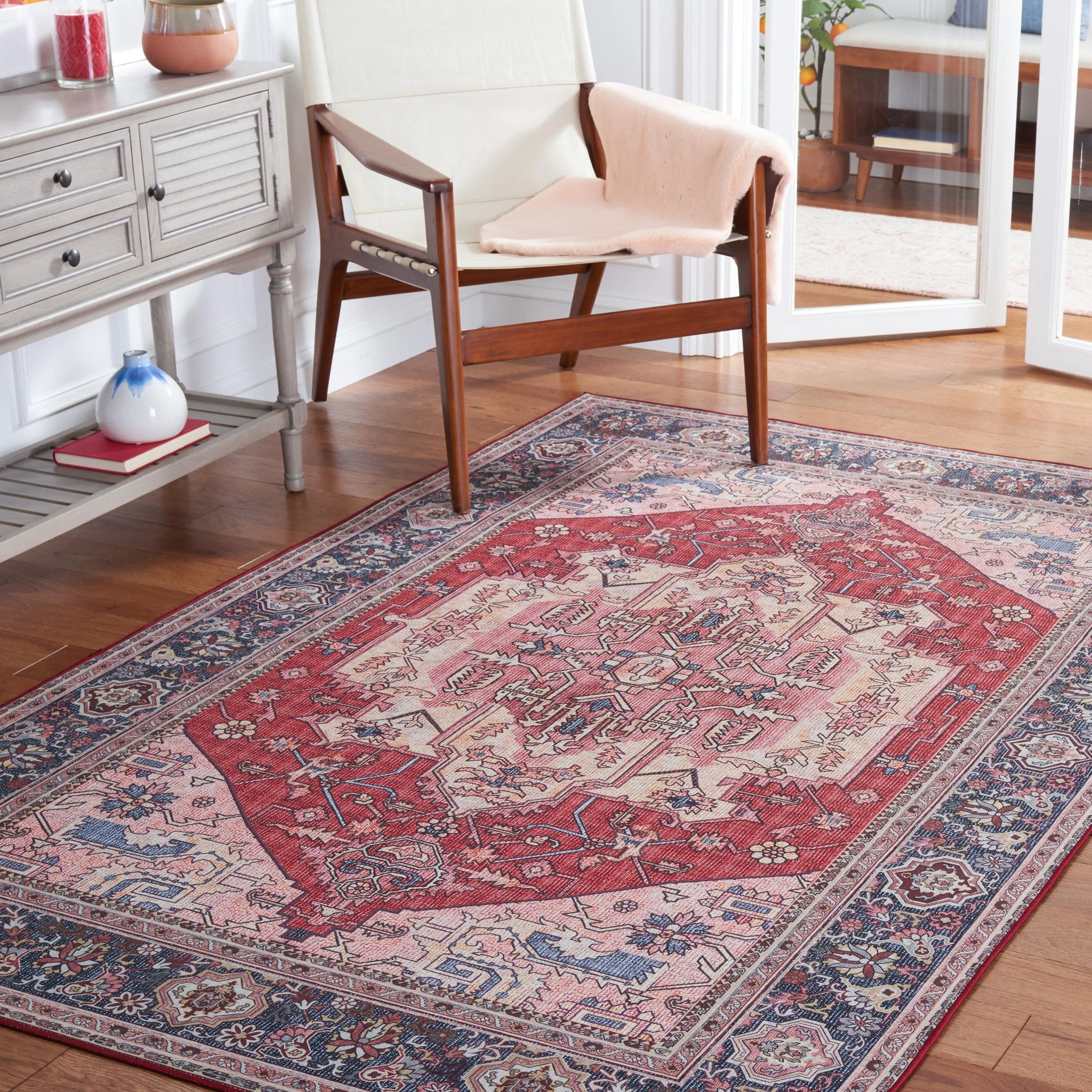 SAFAVIEH Tucson Machine Washable Slip Resistant Nevada Traditional Rug