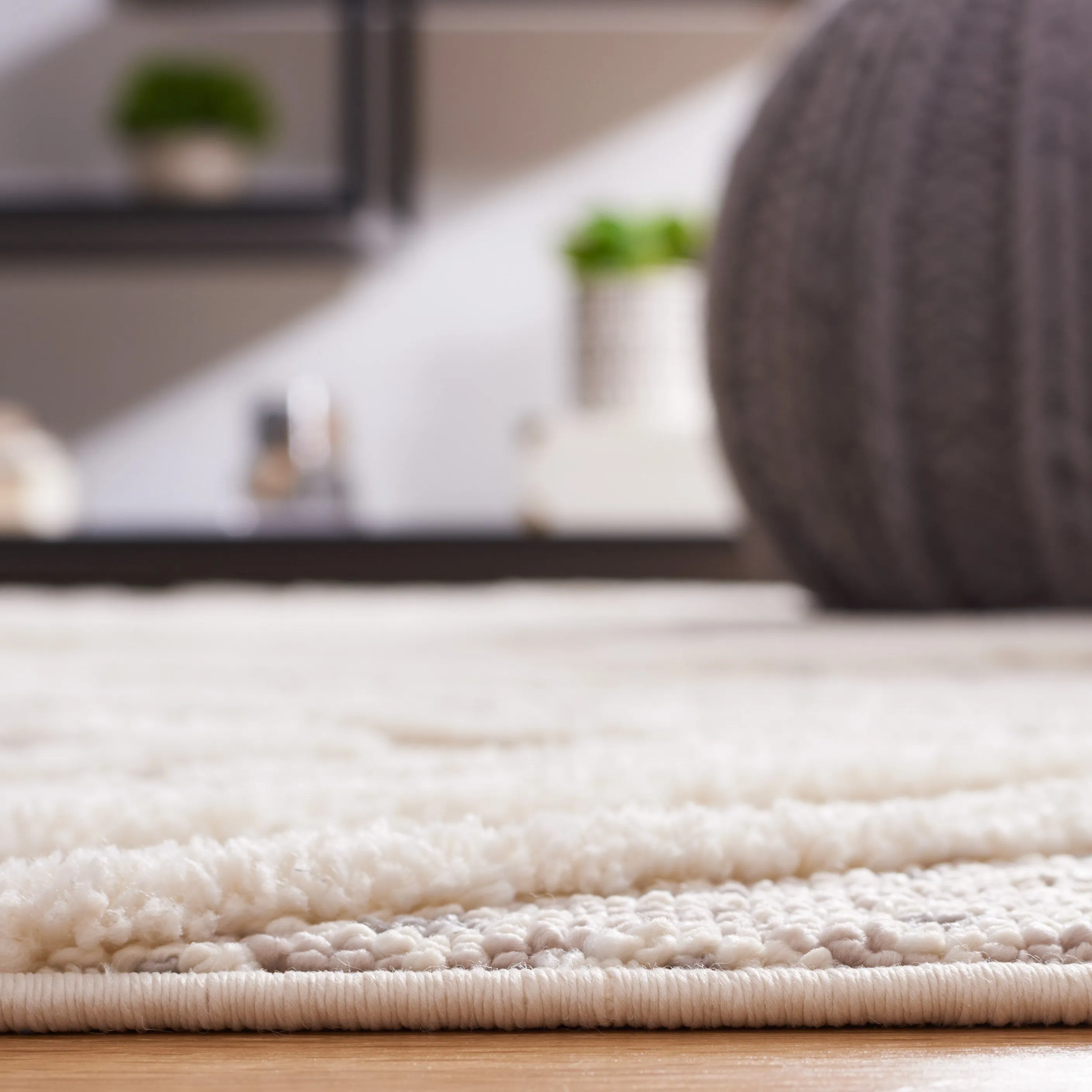 SAFAVIEH Urban Evie Moroccan Diamond Trellis Rug