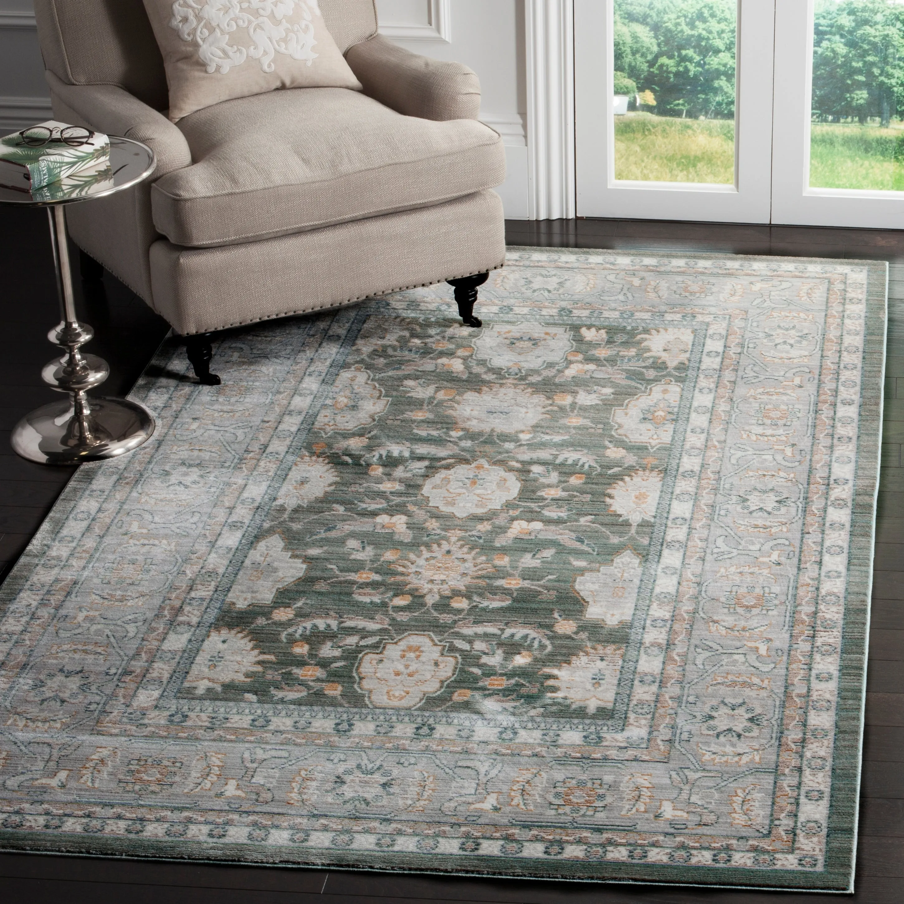 SAFAVIEH Valencia Shaked Distressed Vintage Boho Oriental Polyester Rug