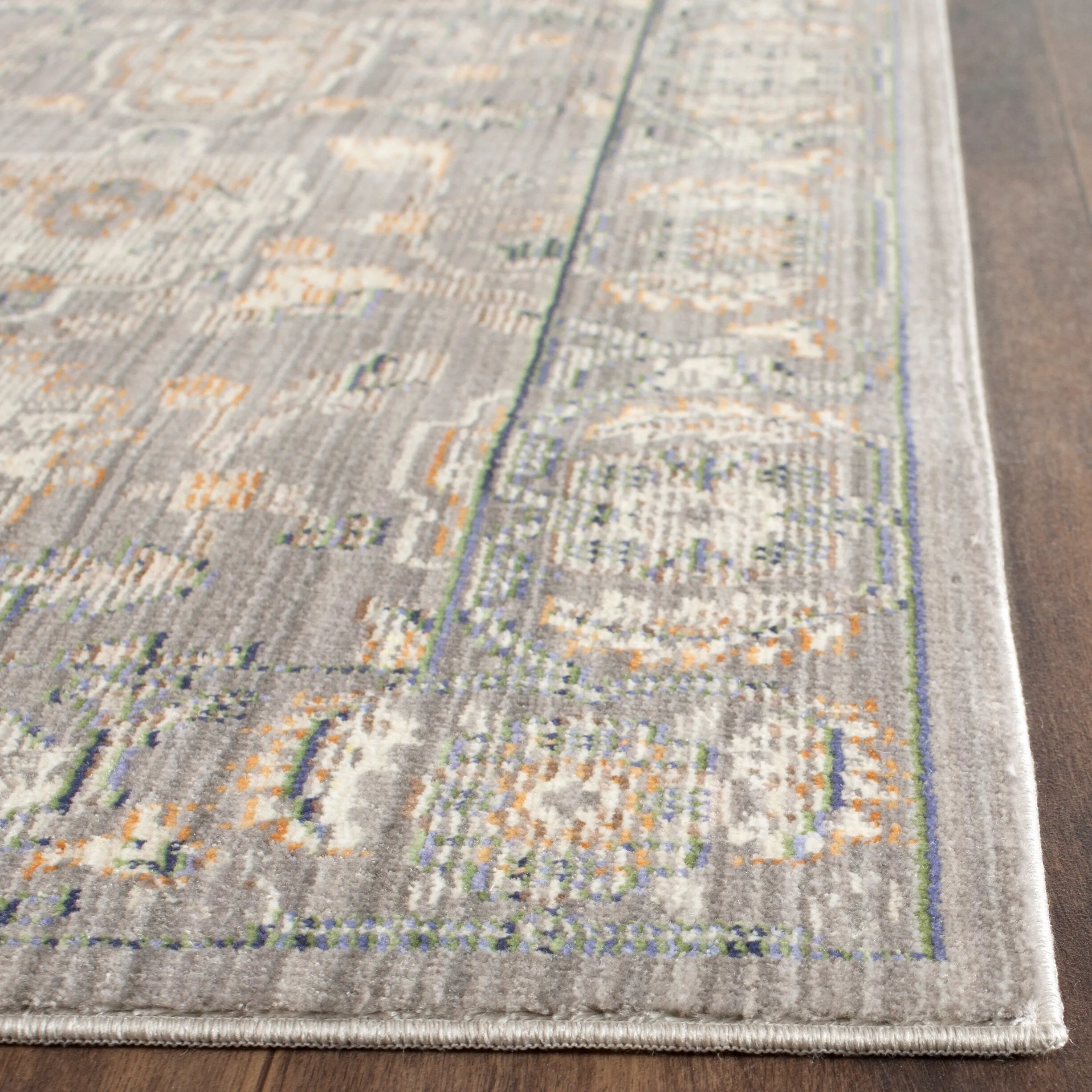 SAFAVIEH Valencia Shaked Distressed Vintage Boho Oriental Polyester Rug