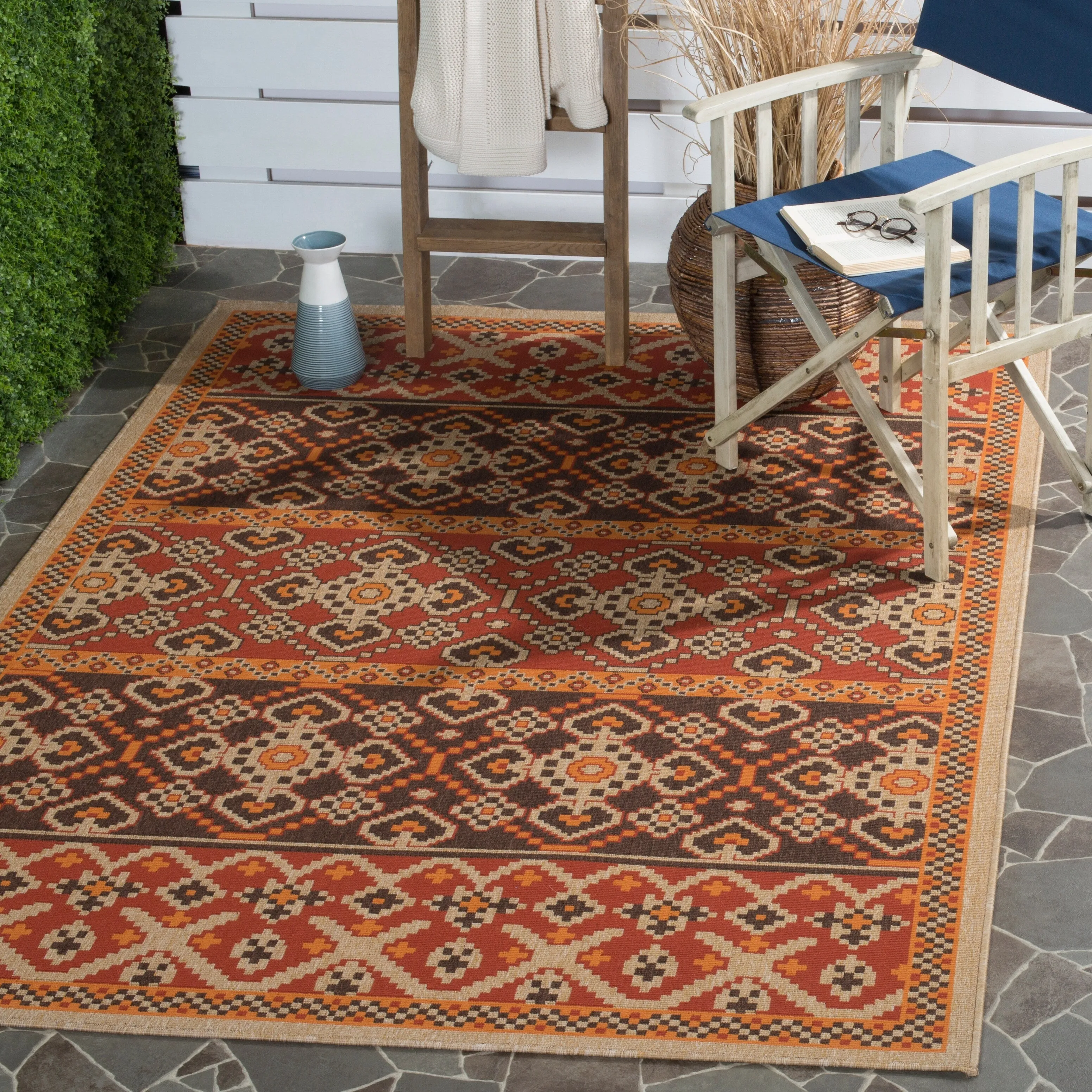 SAFAVIEH Veranda Anneruth Indoor/ Outdoor Waterproof Patio Backyard Rug