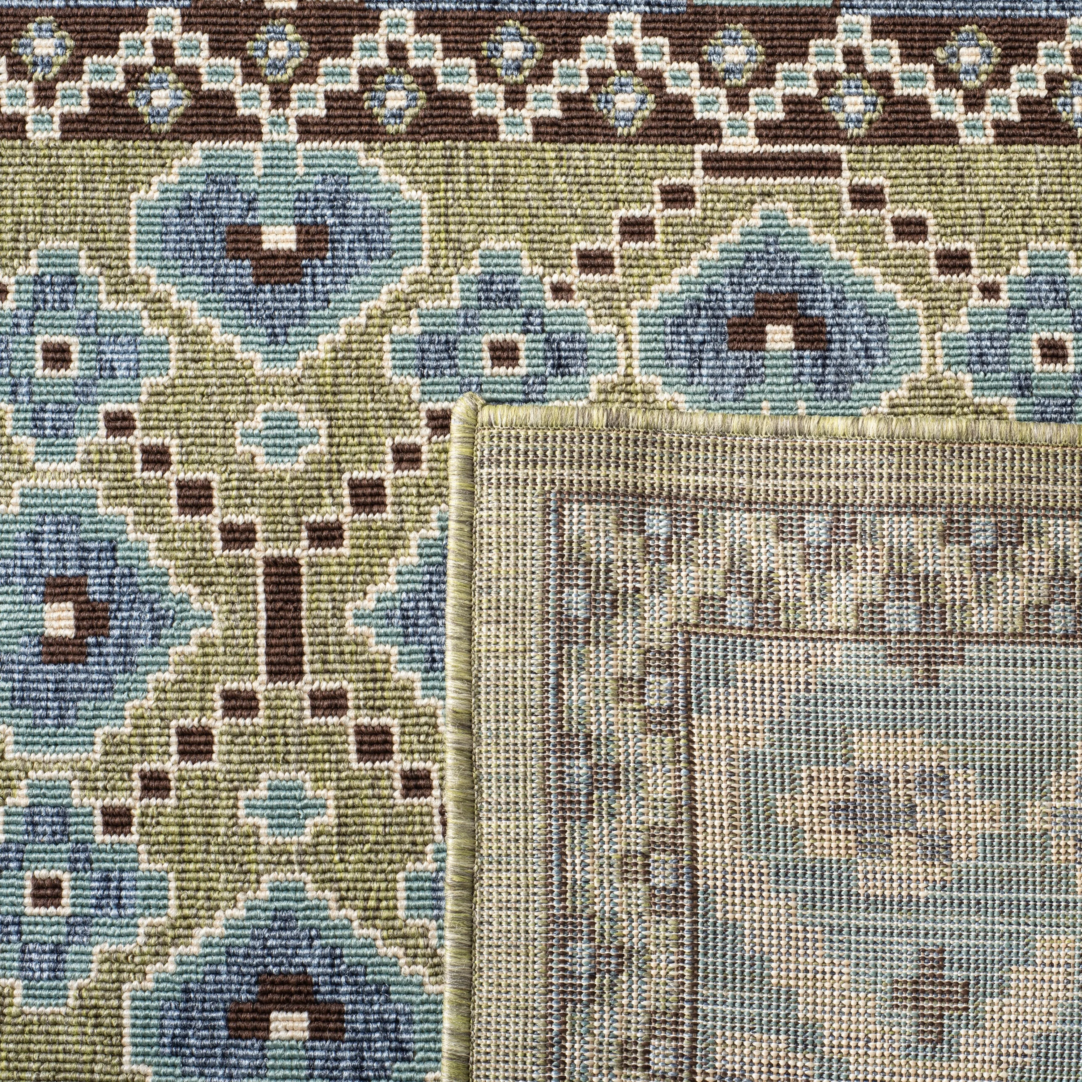 SAFAVIEH Veranda Anneruth Indoor/ Outdoor Waterproof Patio Backyard Rug