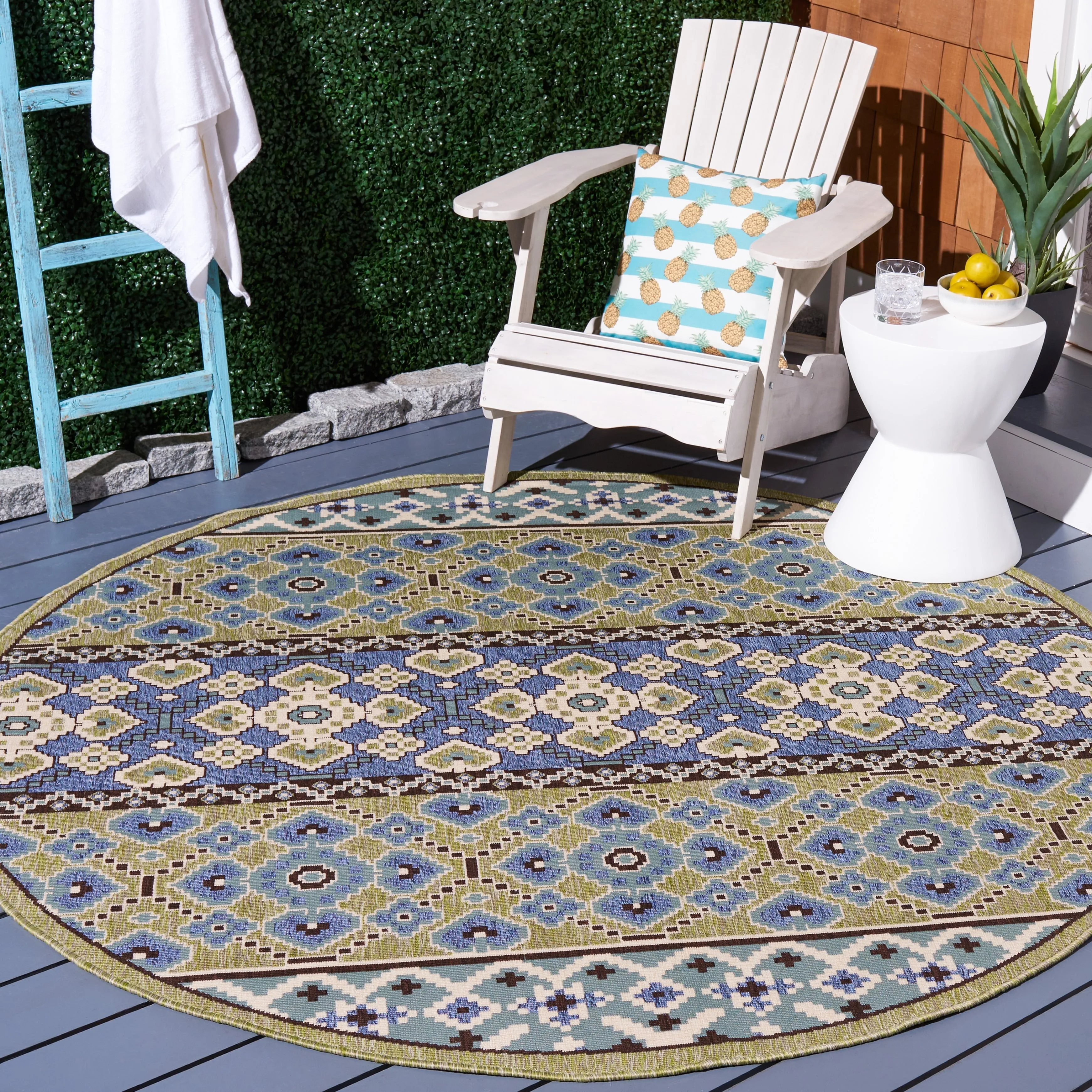 SAFAVIEH Veranda Anneruth Indoor/ Outdoor Waterproof Patio Backyard Rug
