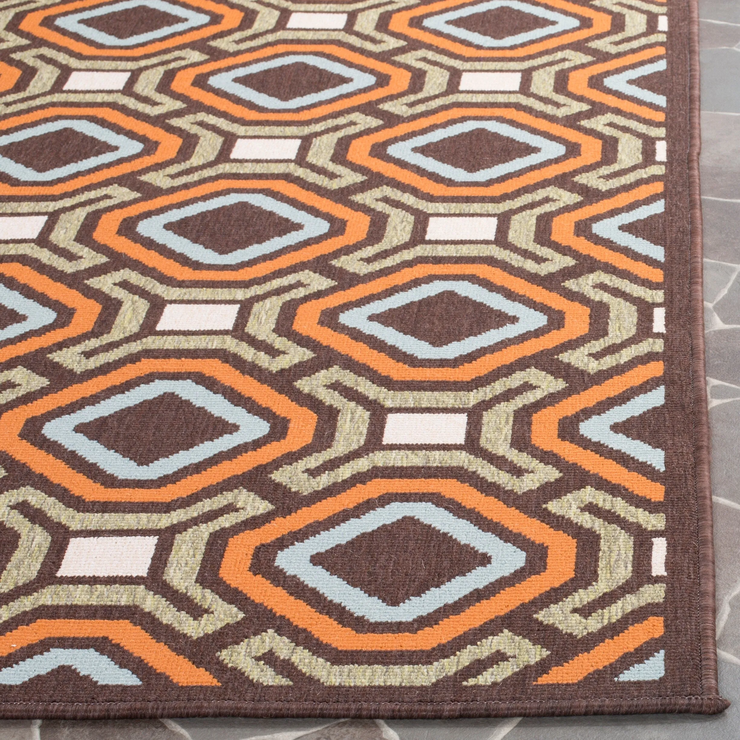 SAFAVIEH Veranda Marjetka Indoor/ Outdoor Waterproof Patio Backyard Rug