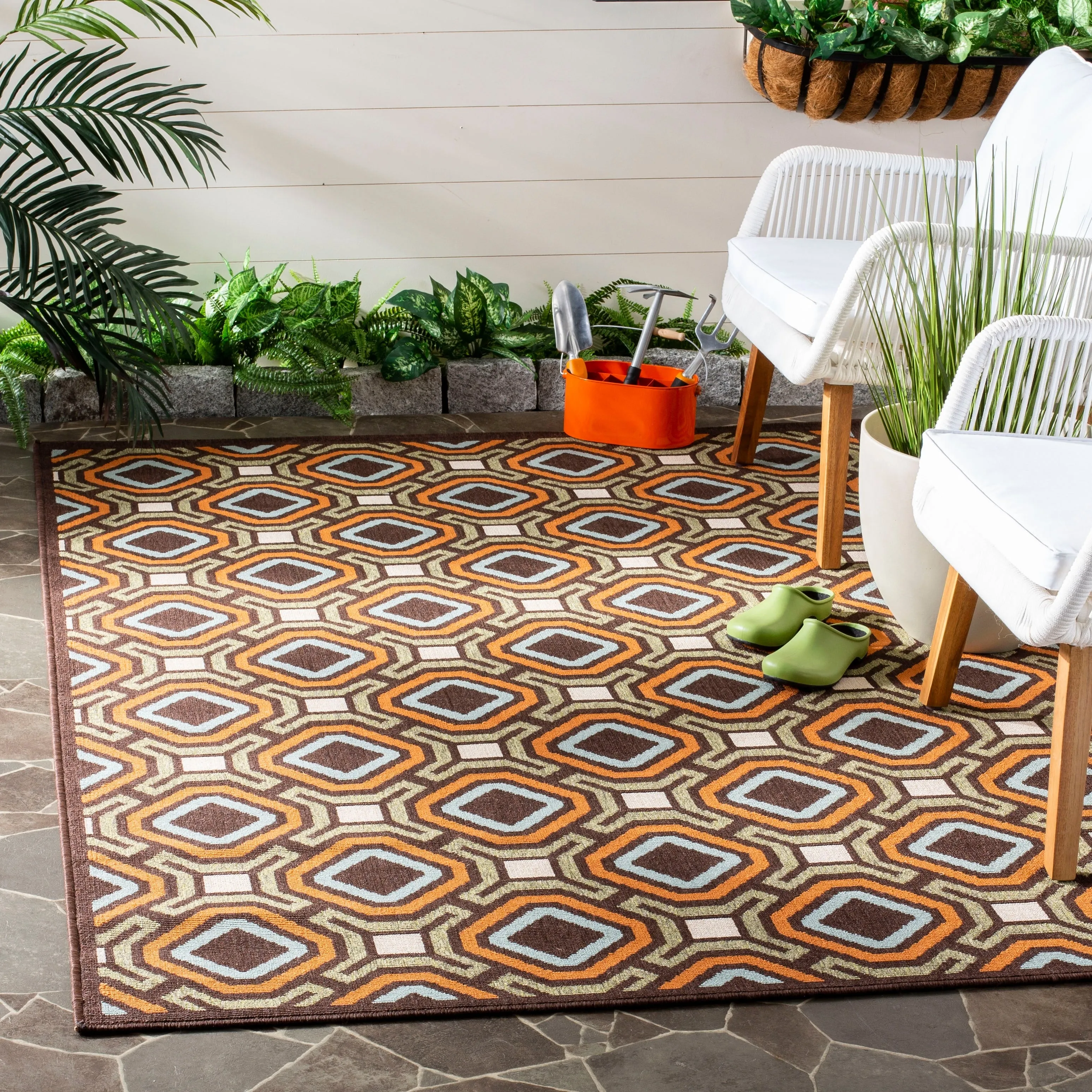 SAFAVIEH Veranda Marjetka Indoor/ Outdoor Waterproof Patio Backyard Rug