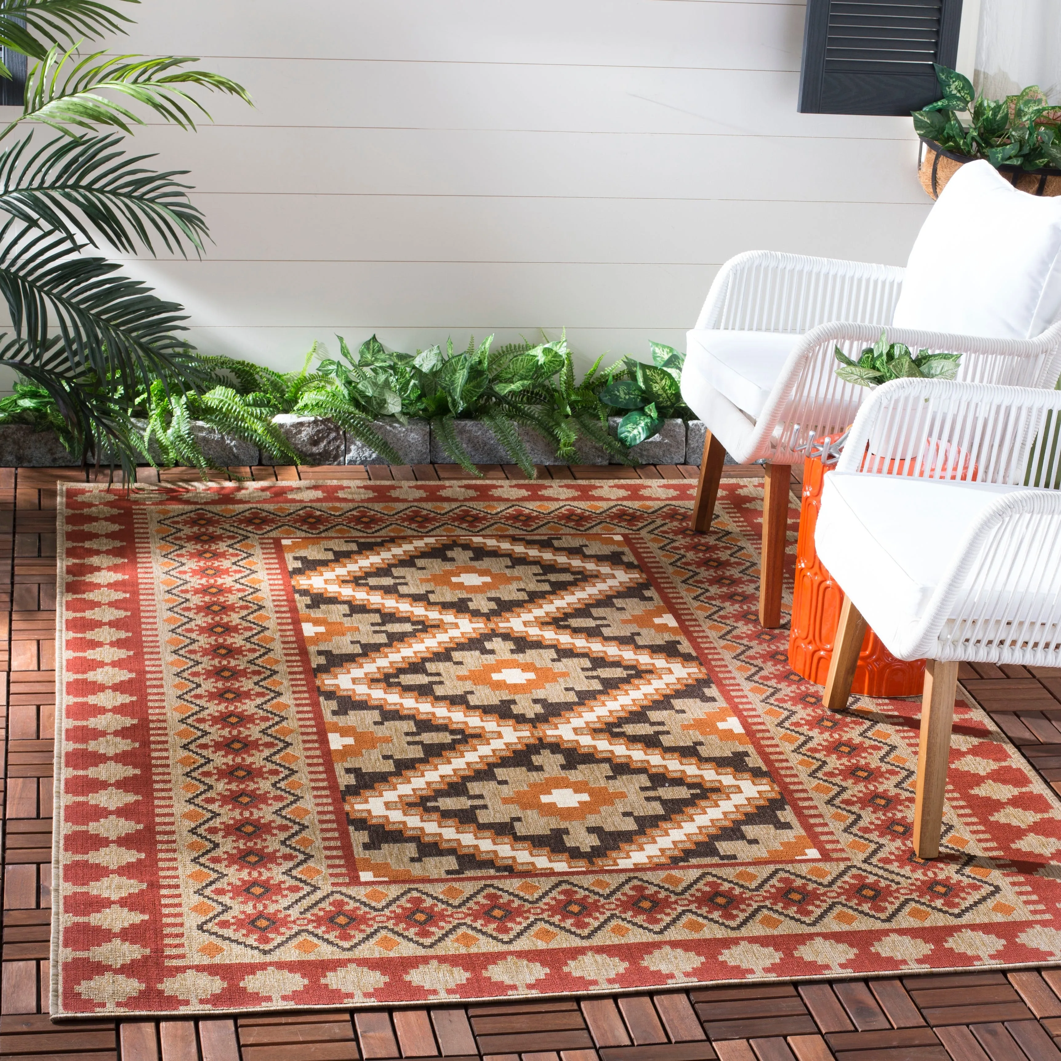 SAFAVIEH Veranda Selda Indoor/ Outdoor Waterproof Patio Backyard Rug