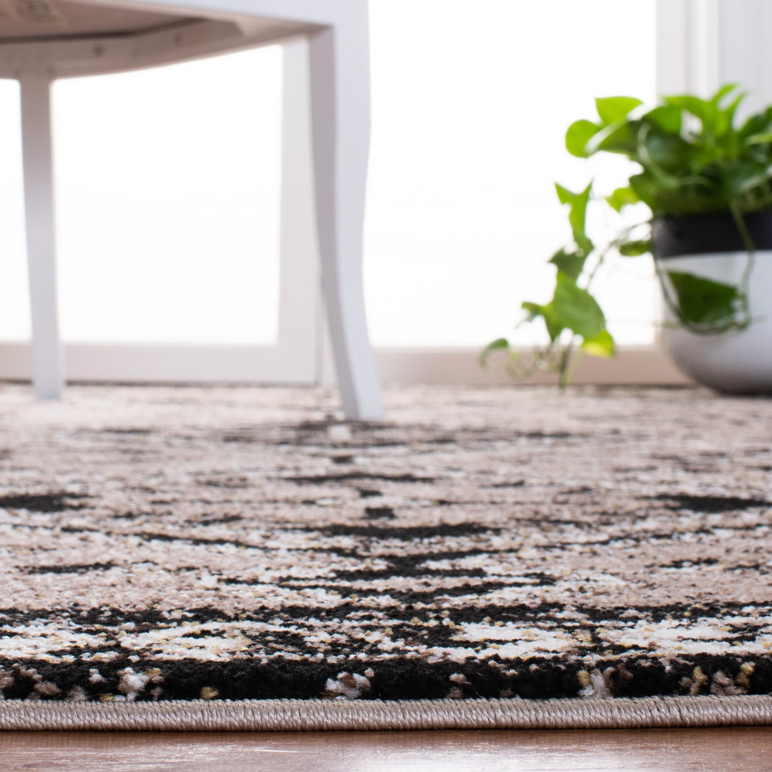 SAFAVIEH Vintage Hamadan Graine Traditional Rug
