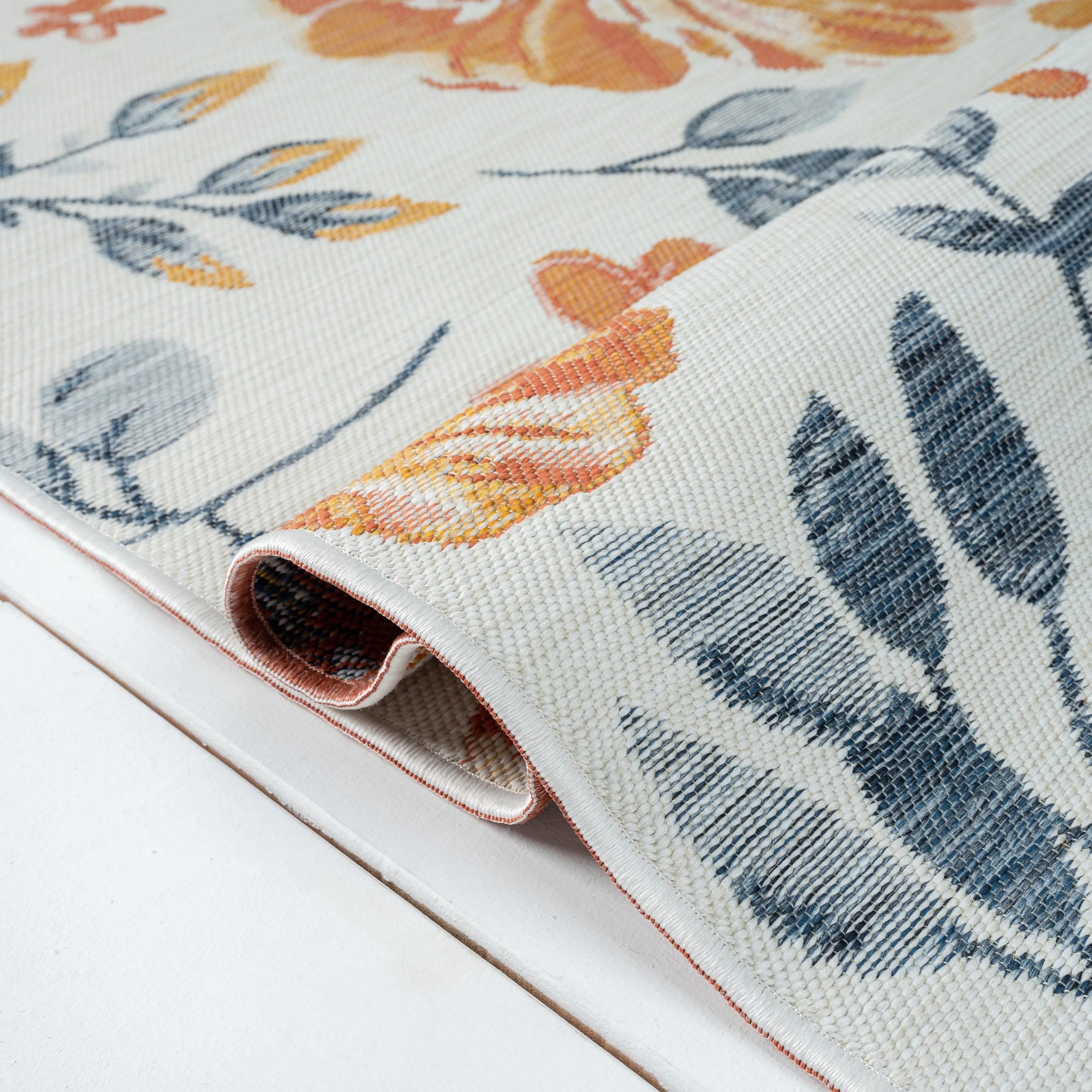 Sevita Blue/Ivory Floral Indoor/Outdoor Reversible Area Rug