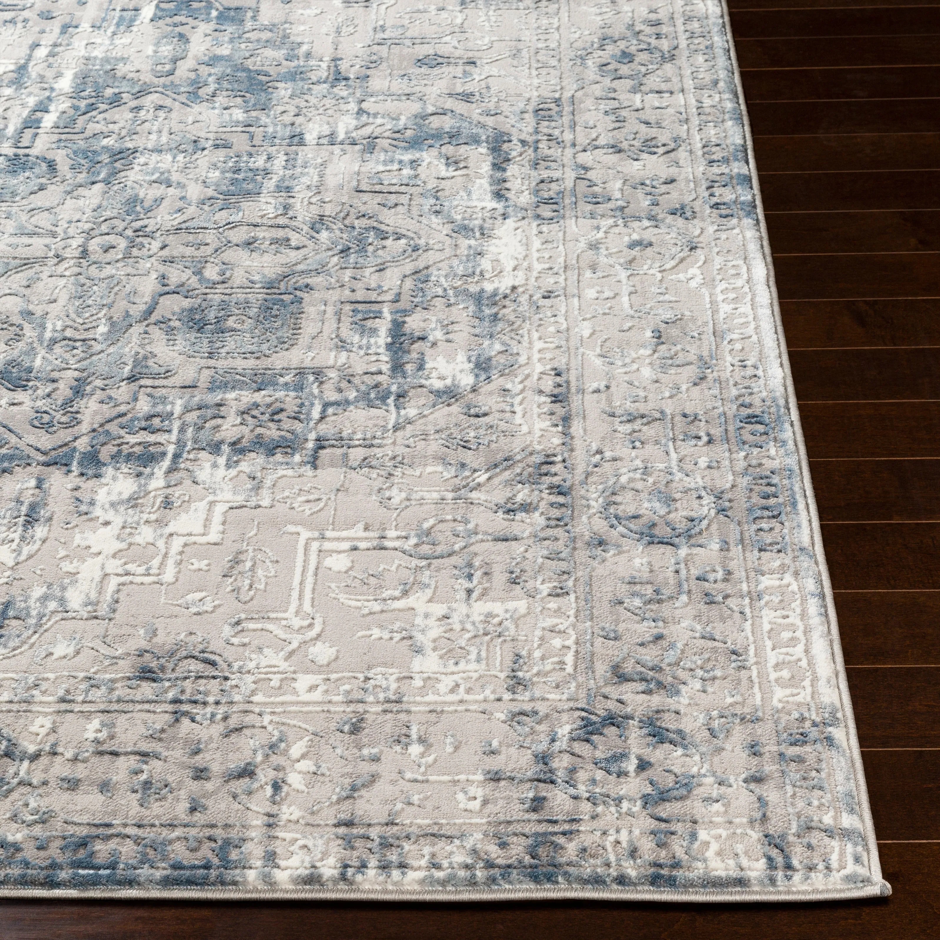 Shonda Blue & Grey Traditional Oriental Area Rug - 5'3 x 7'3