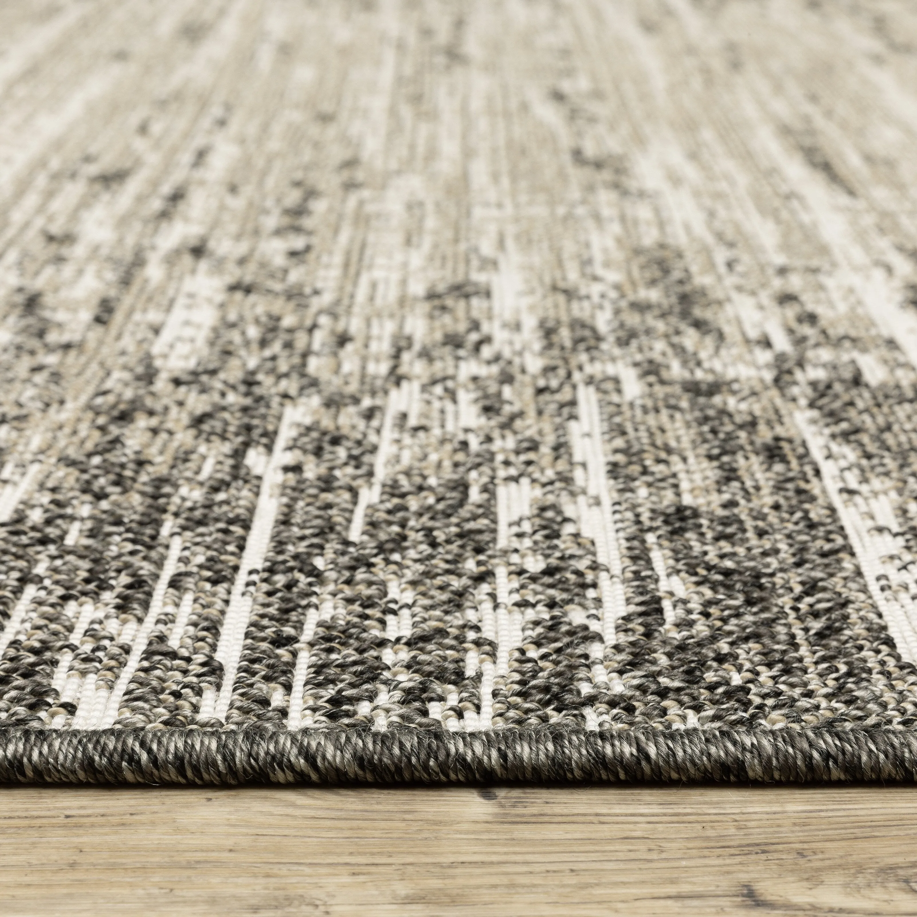 Style Haven Grayton Weathered Textures Beige/ Black Indoor-Outdoor Fringe Edge Rug
