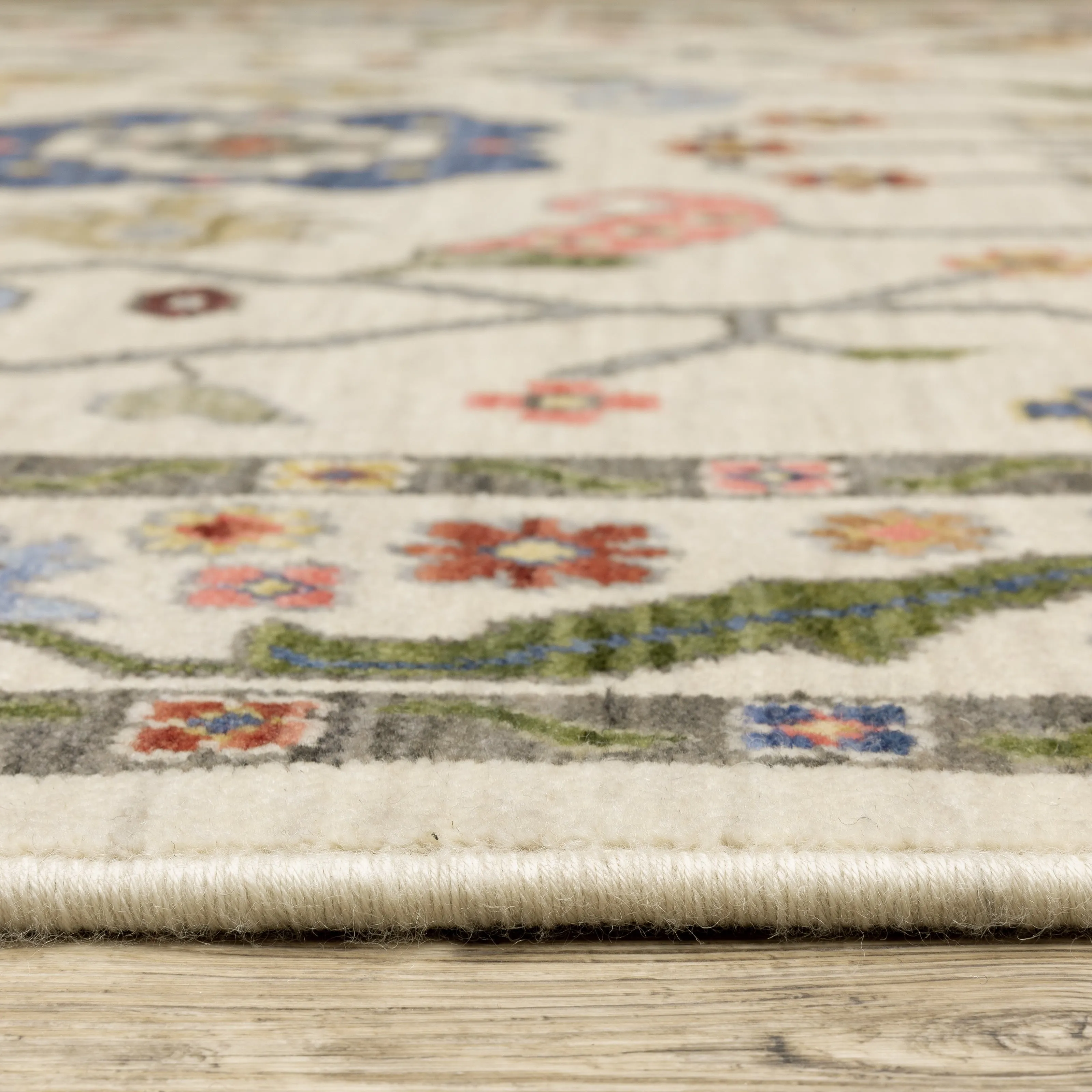 Style Haven Lawson Traditional Bordered Wool Fringe Edge Area Rug