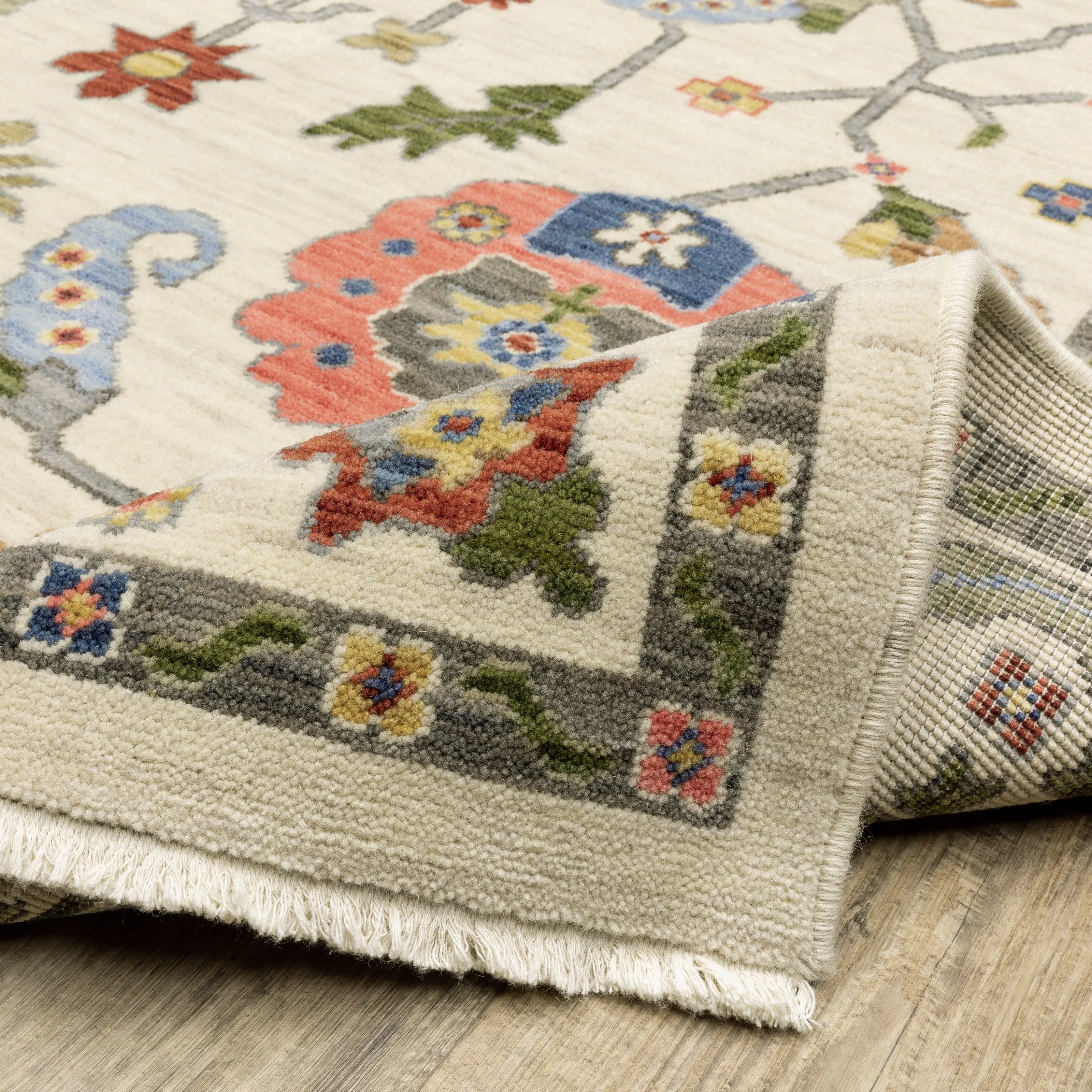 Style Haven Lawson Traditional Bordered Wool Fringe Edge Area Rug