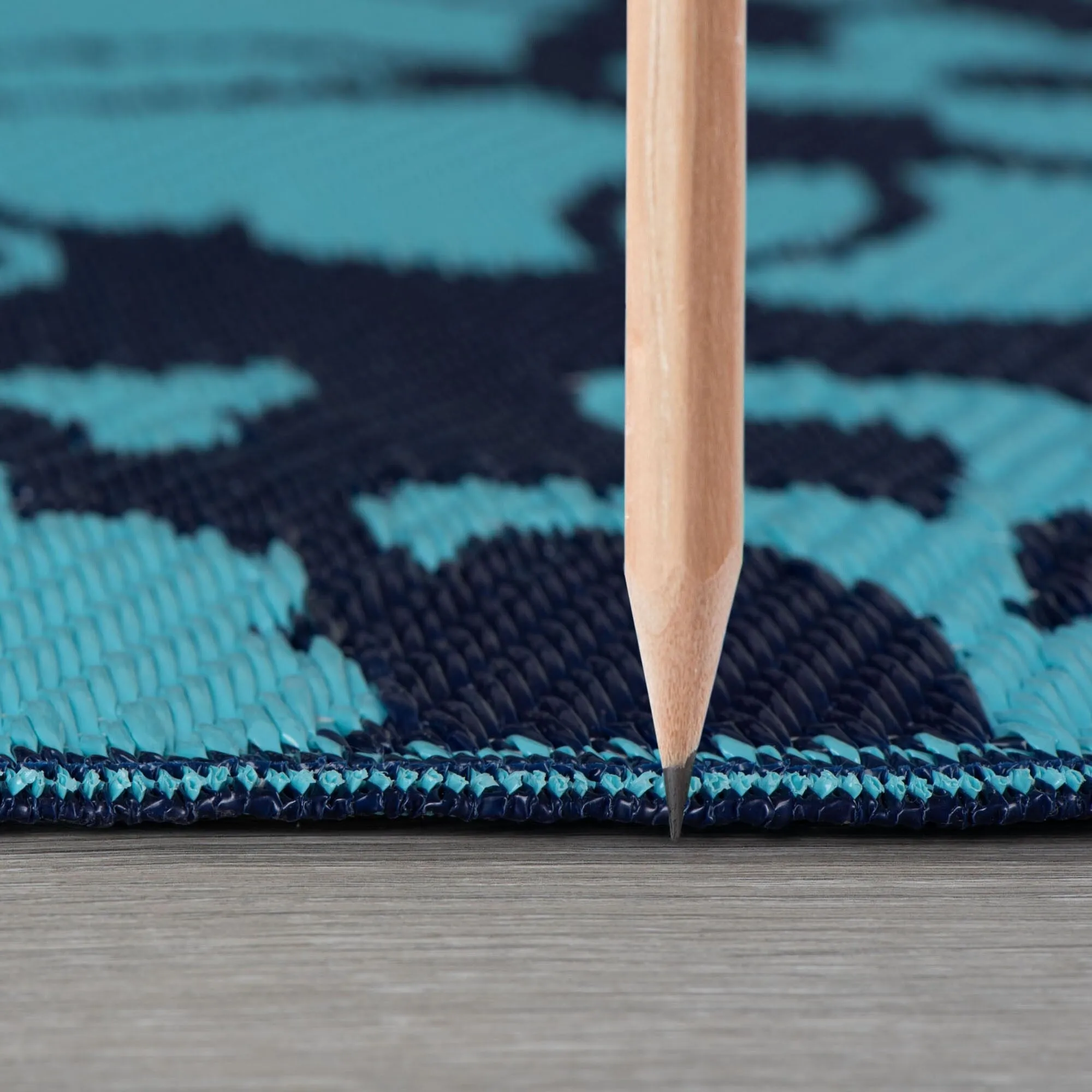 Sundown Beach Floral Indoor/Outdoor Area Rug