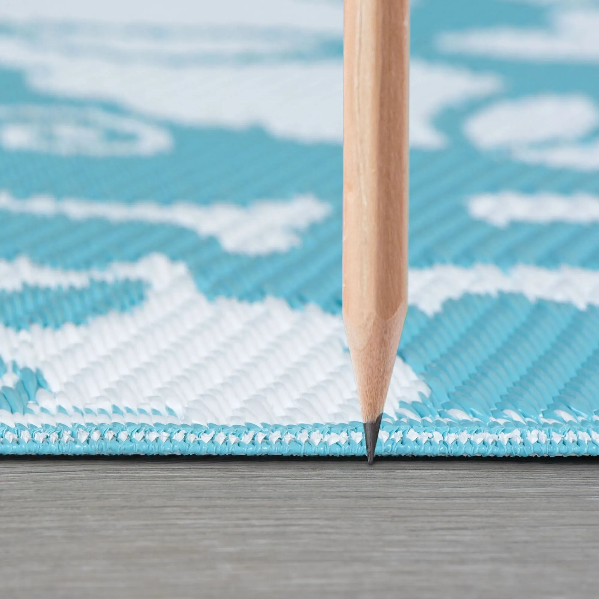 Sundown Beach Floral Indoor/Outdoor Area Rug