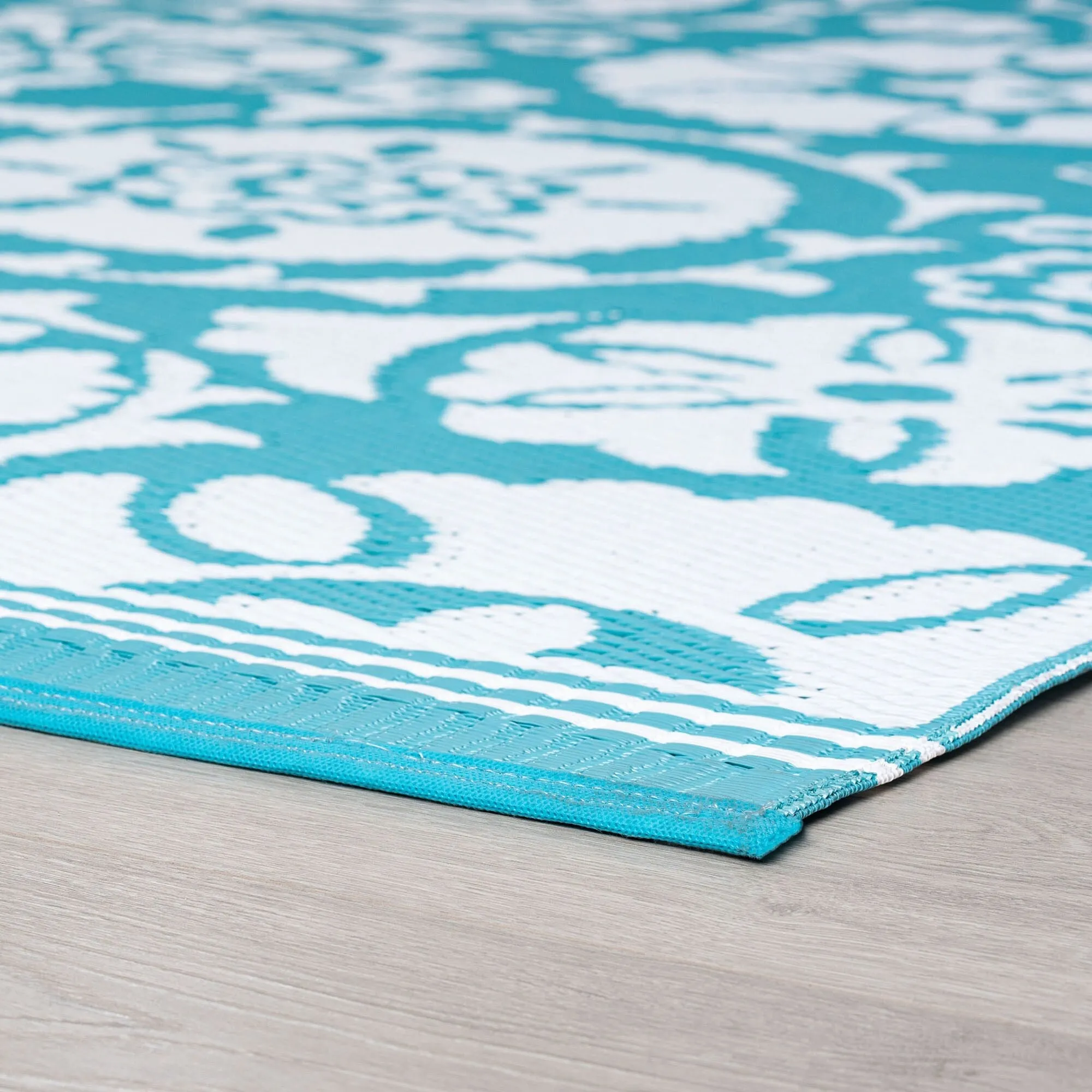 Sundown Beach Floral Indoor/Outdoor Area Rug