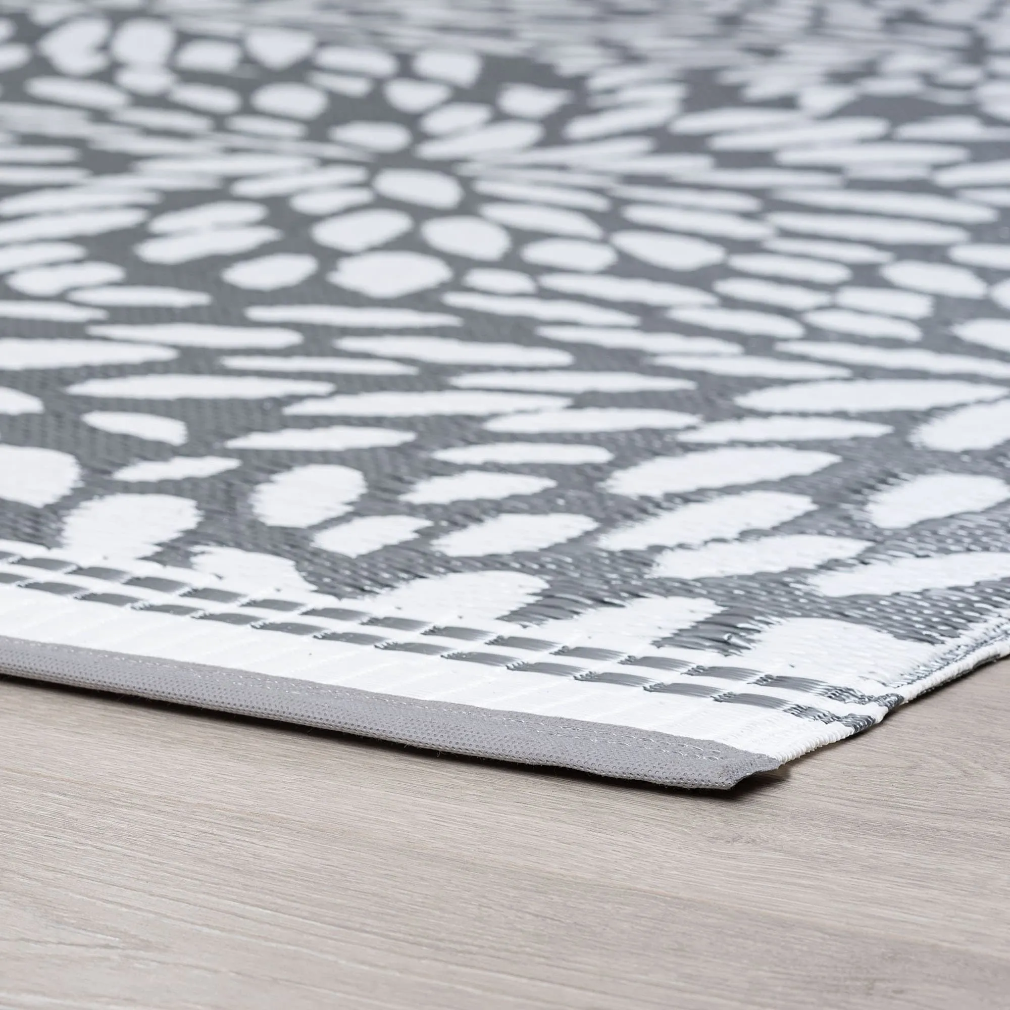 Sundown Beach Floral Indoor/Outdoor Area Rug