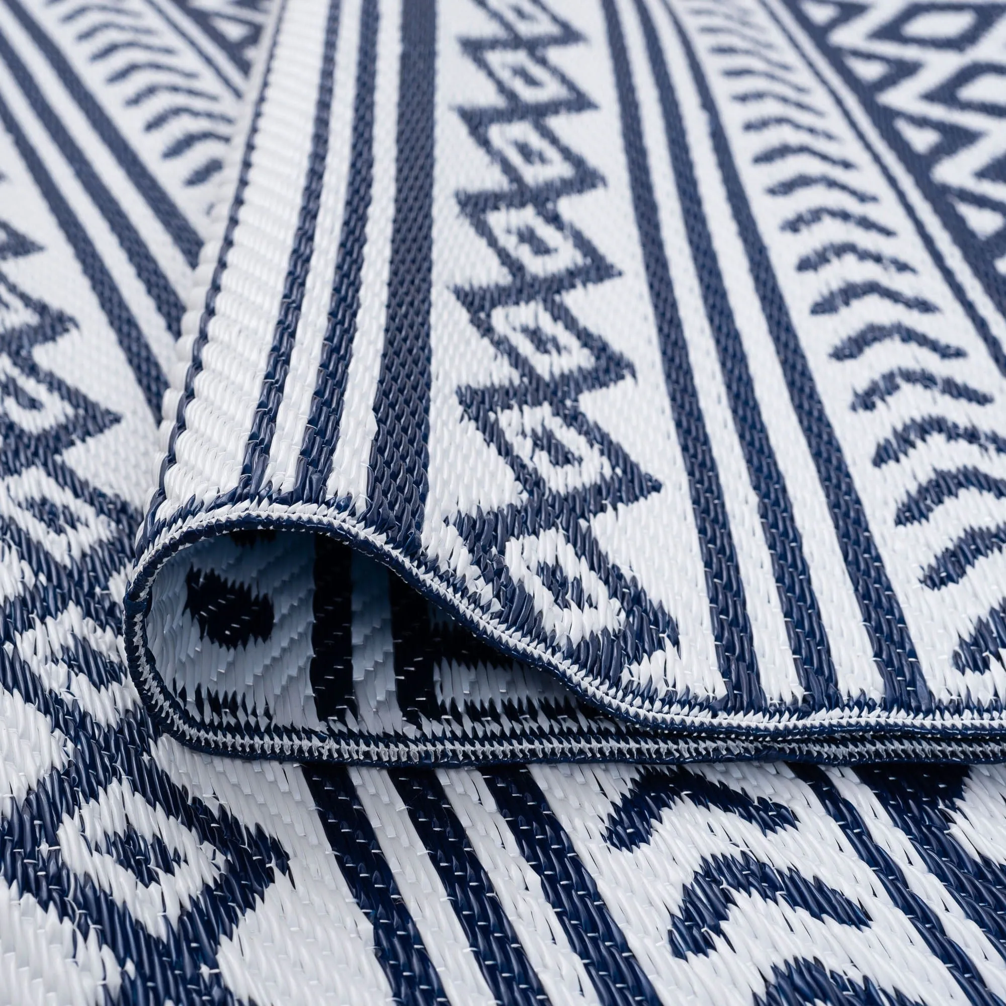 Sundown Beach Stripe Indoor/Outdoor Area Rug