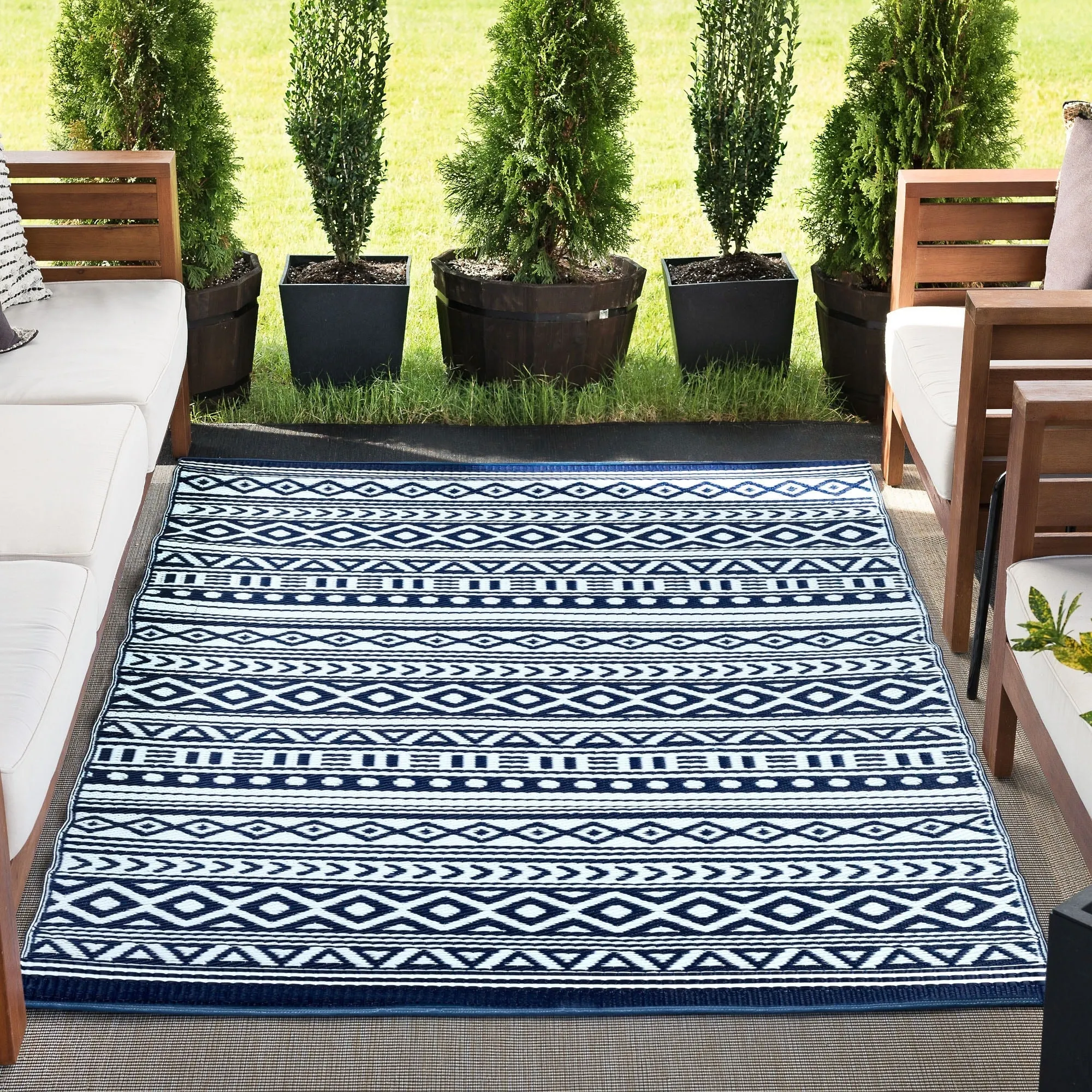 Sundown Beach Stripe Indoor/Outdoor Area Rug