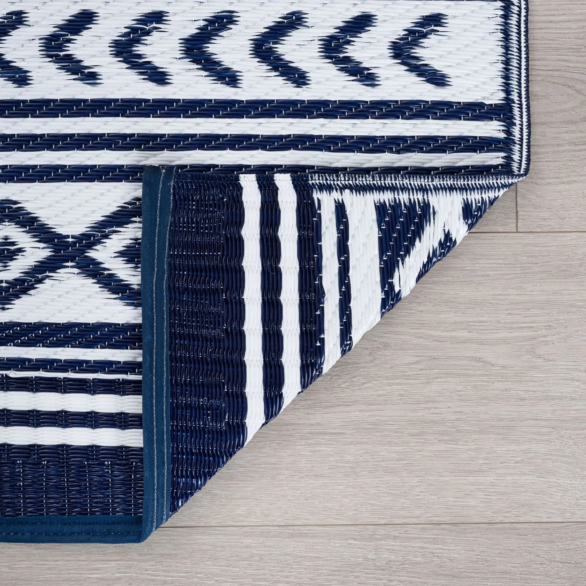 Sundown Beach Stripe Indoor/Outdoor Area Rug