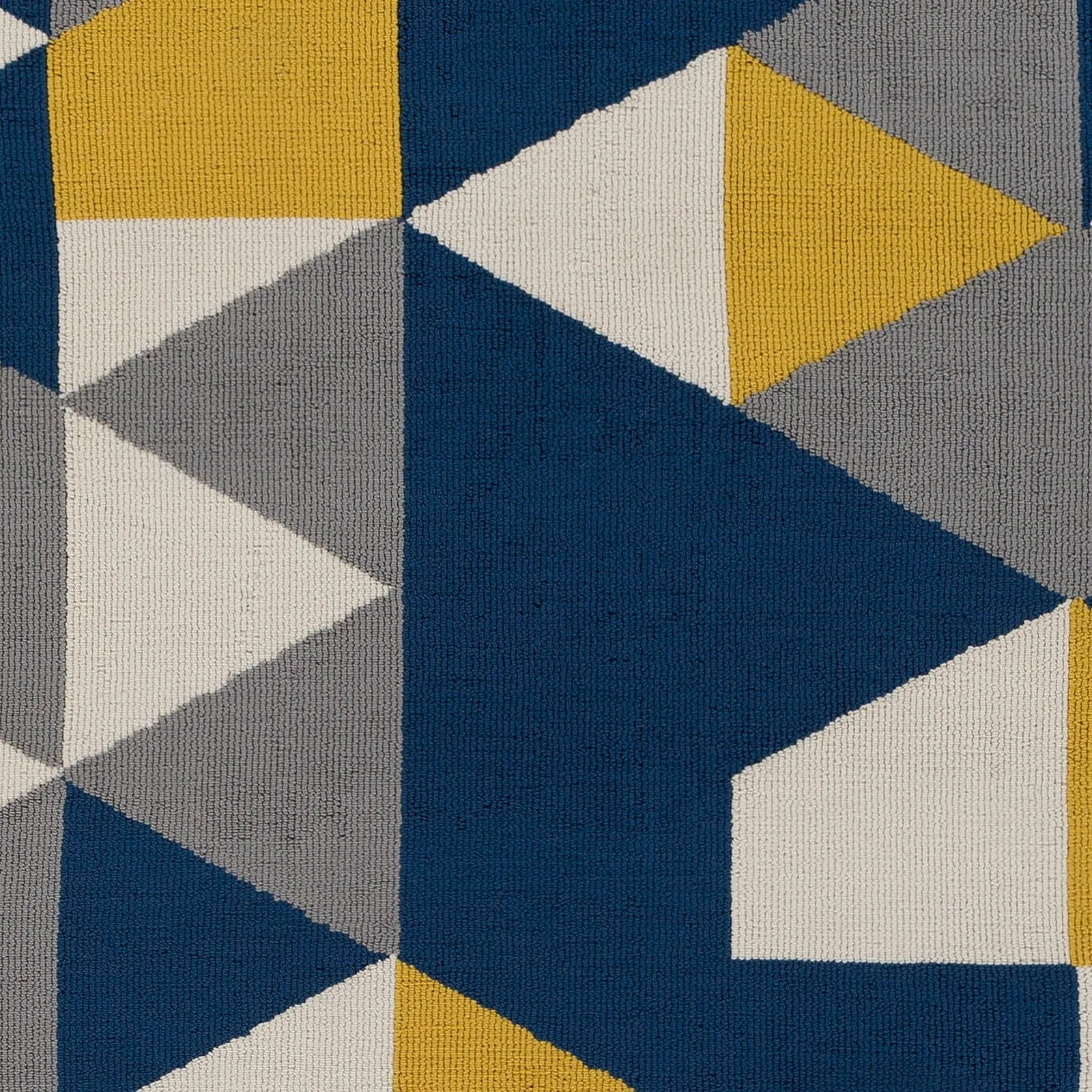 Table-Tufted Tree Polyester Rug (5' x 7'6)